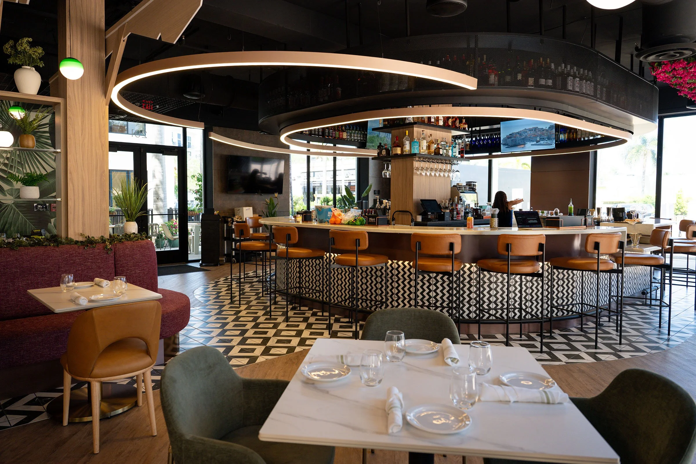 _interior-restaurant-02.jpg