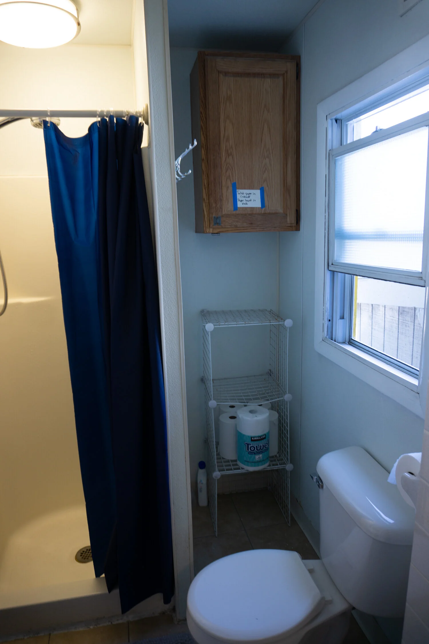 Bathroom_2.jpg