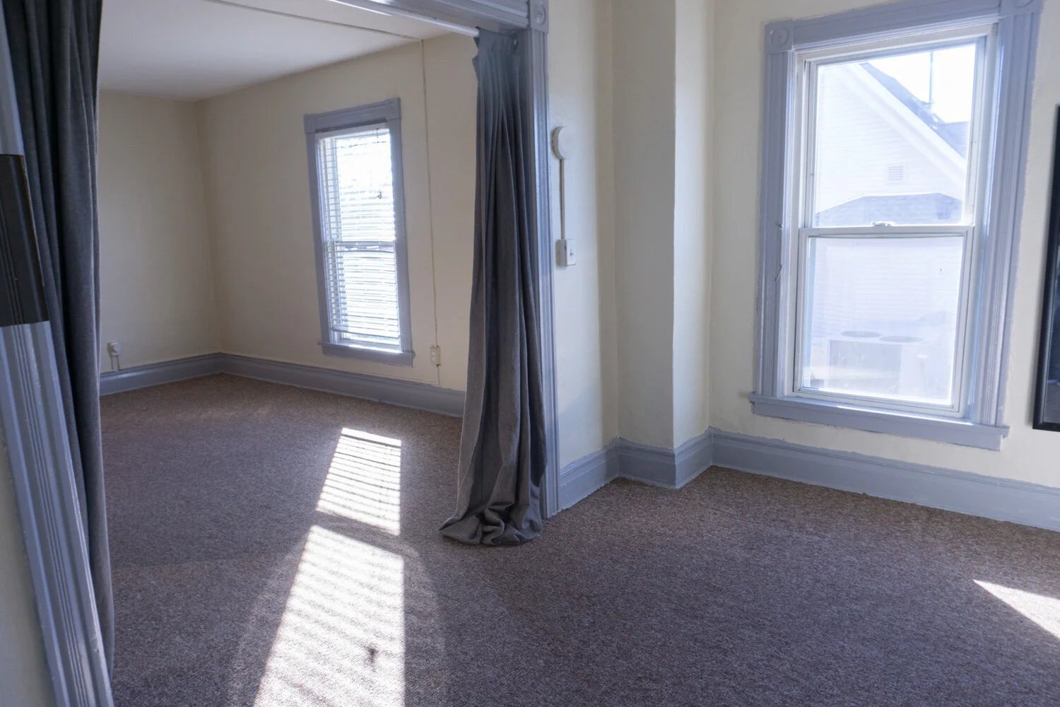 Apt_Room6_11.jpg