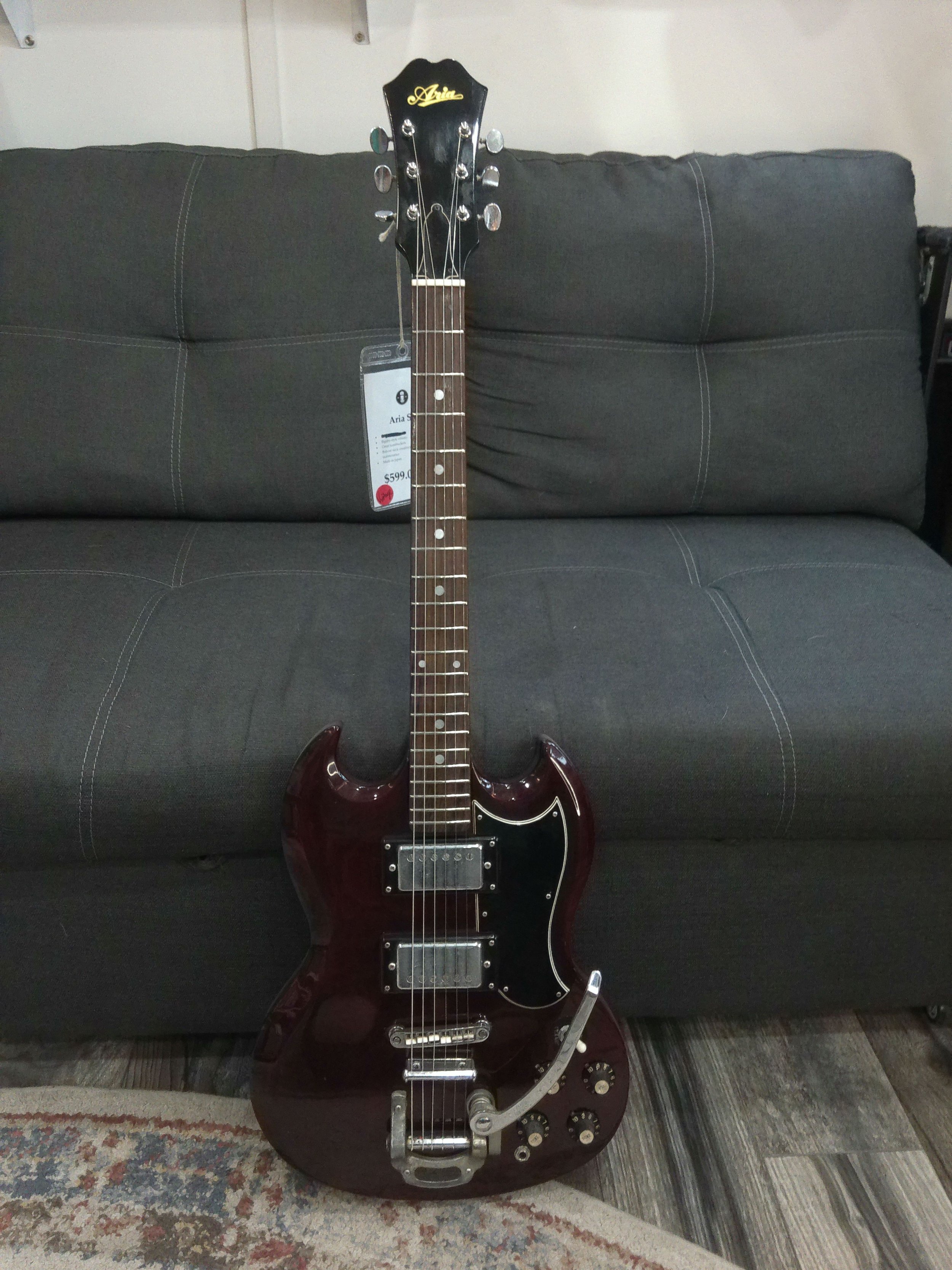 Aria SG - Maroon
