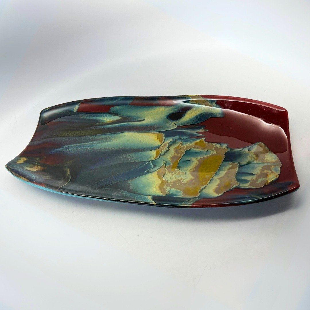 🔸 Peggy put a lot of thought into pairing this piece of Petrified Wood Bullseye glass with the right reactive glass and mold. The results are stunning.
🔸 We carry hundreds of standard production, rare special production, and out-of-production Bul