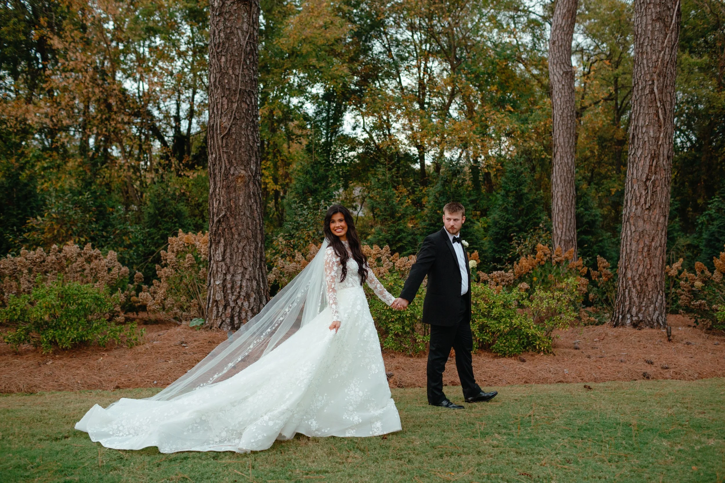 wedding-photographer-luxury-storytelling-luxury-documentary-lumpkin-house.jpg