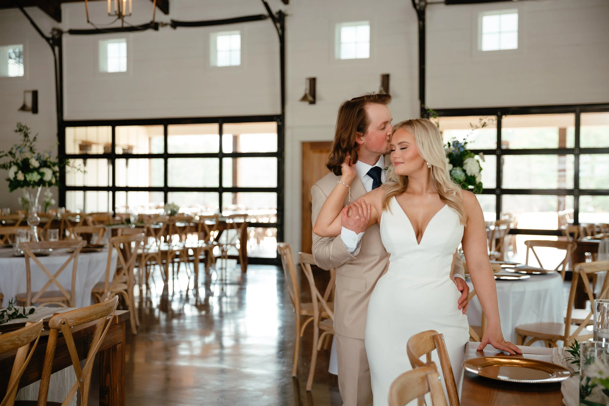alabama-wedding-photographer-anniston-luxury-storytelling-luxury-best-documentary-couple-ridge-pointe.jpg