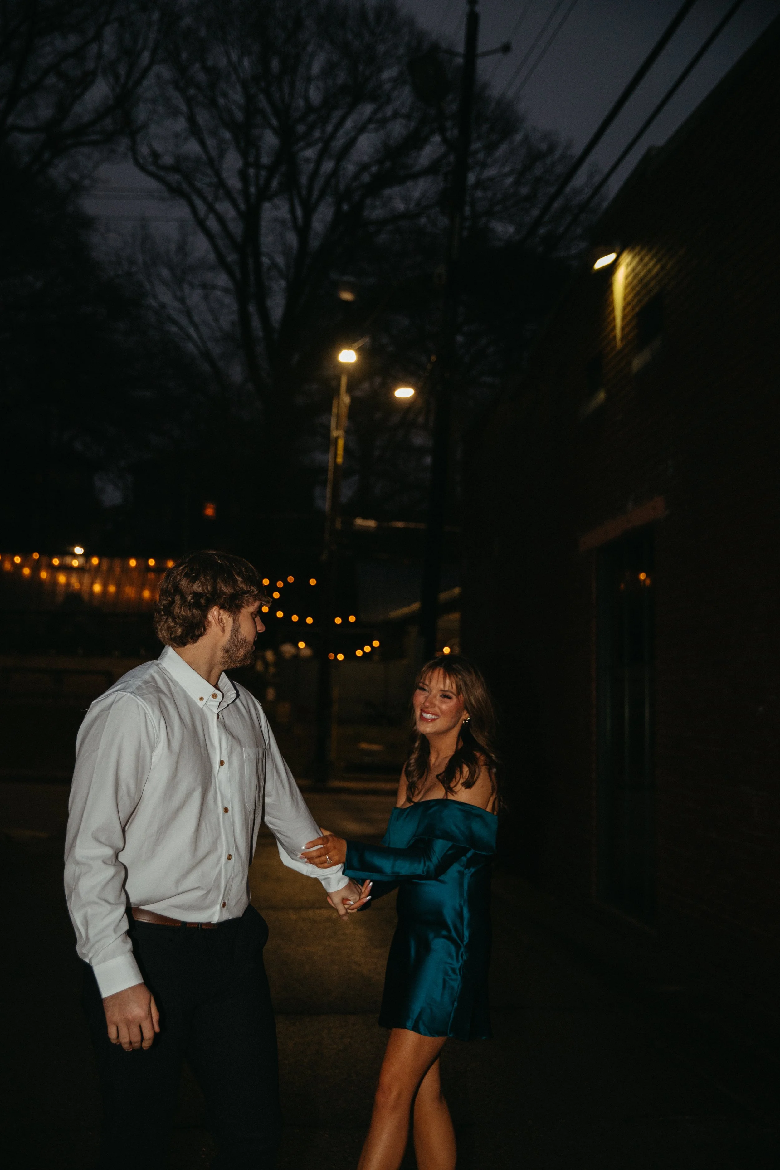 downtown-birmingham-alabama-engagement-photographer.jpg