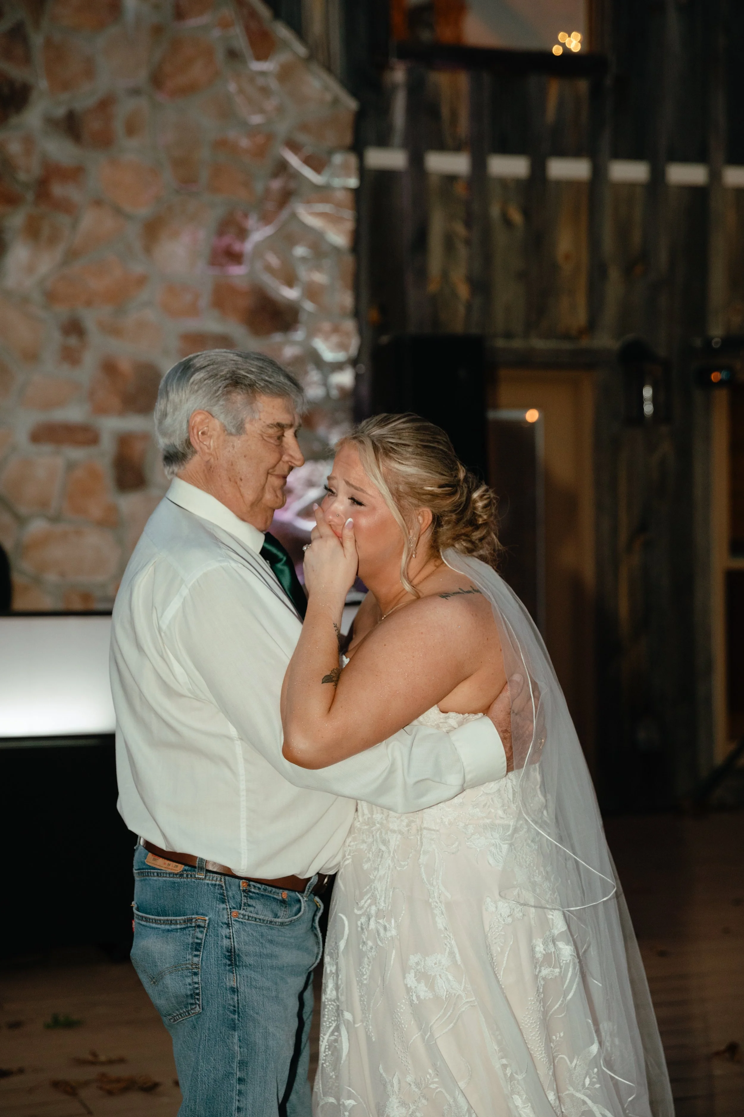 back-40-farm-jacksonville-alabama-wedding-photographer.jpg