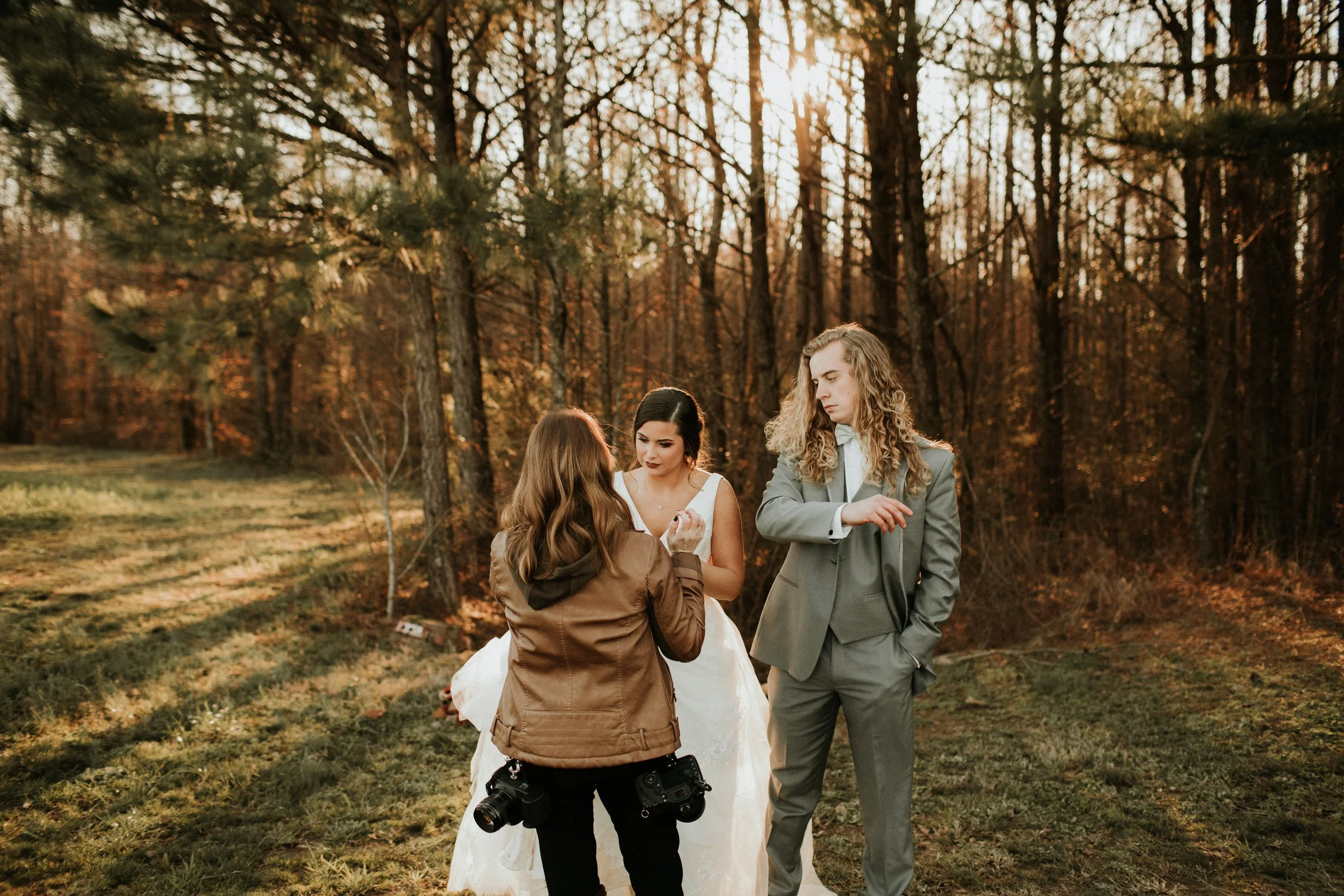 alabama-wedding-photographer-tips-tricks-helping.jpg