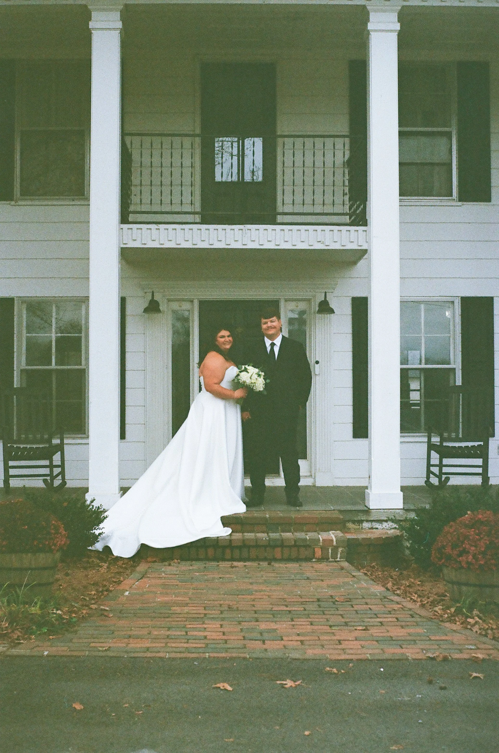 Alabama wedding photographer the Upton house 