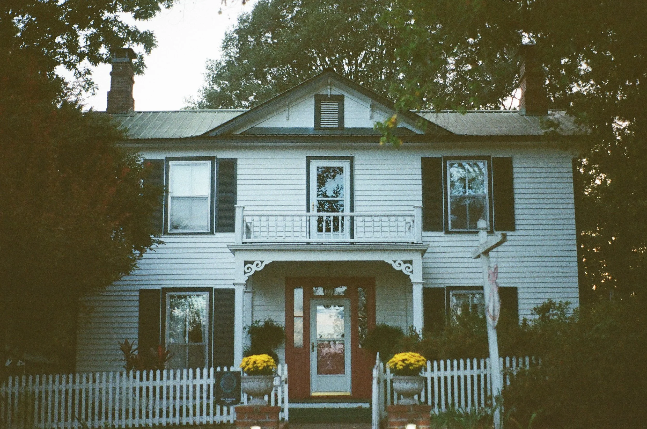 Alabama Wedding Film Photographer Lake House