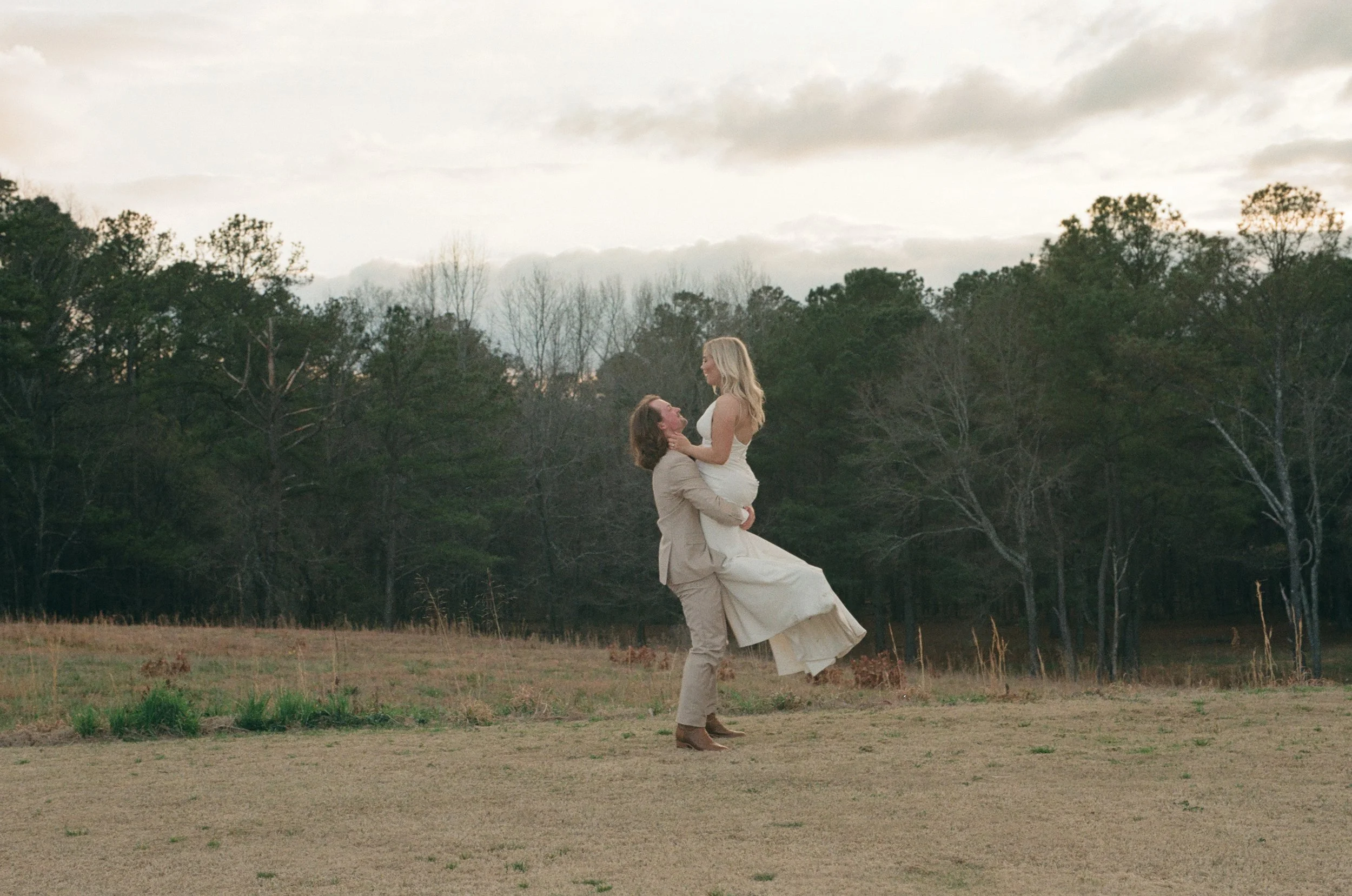 Alabama Wedding Film Photographer Ridge Pointe