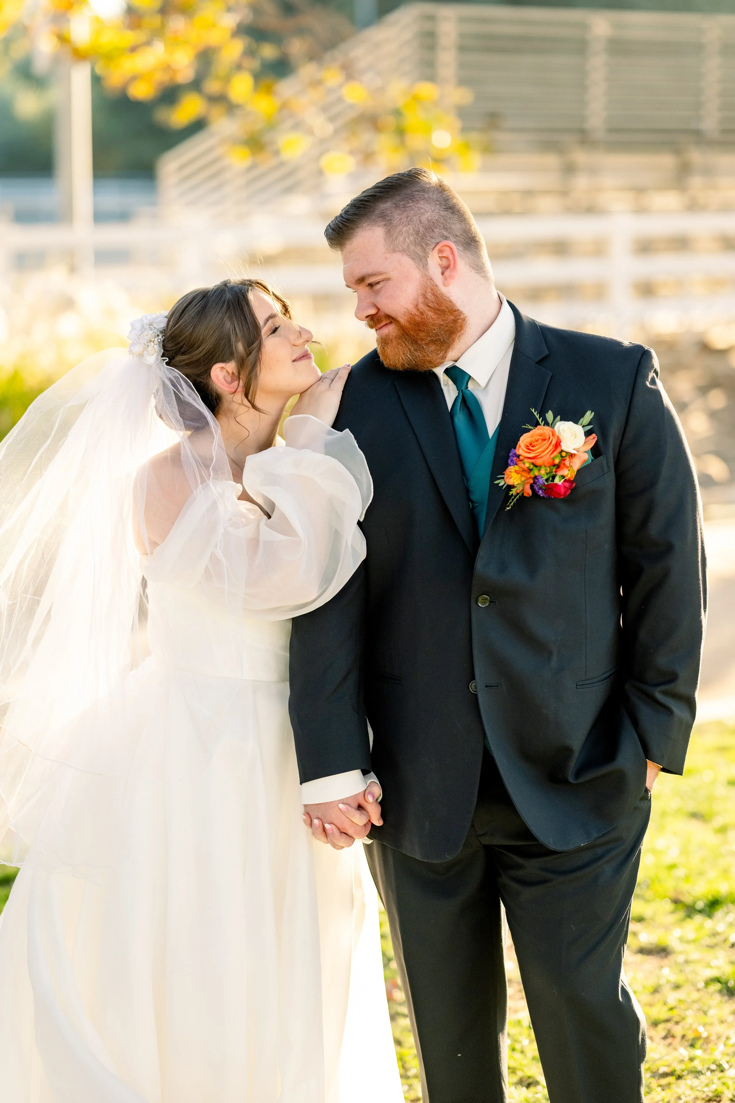 Attire details tying into the fall wedding colors