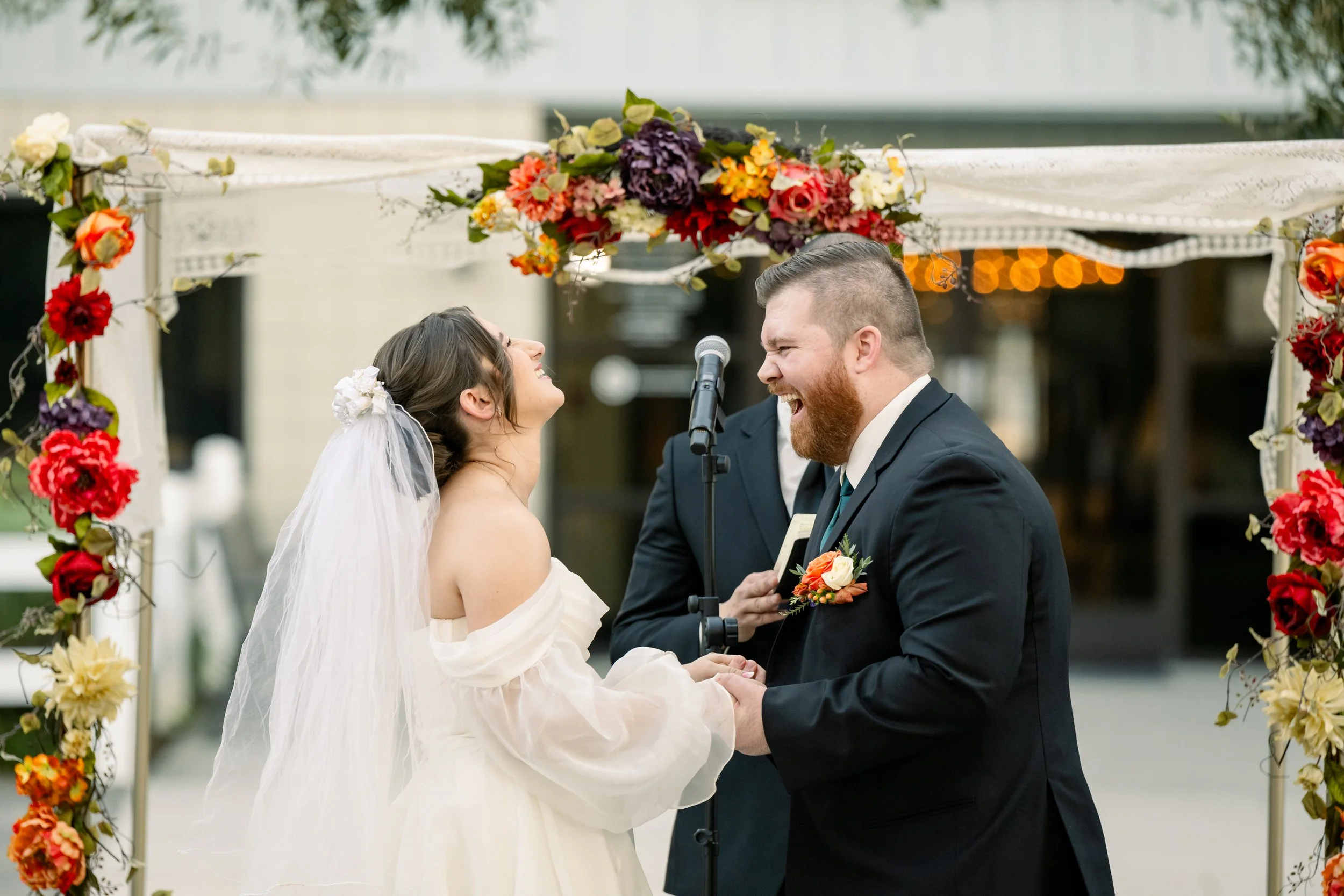 Moody Fall Wedding Colors: What Works + How to Pull Them Together