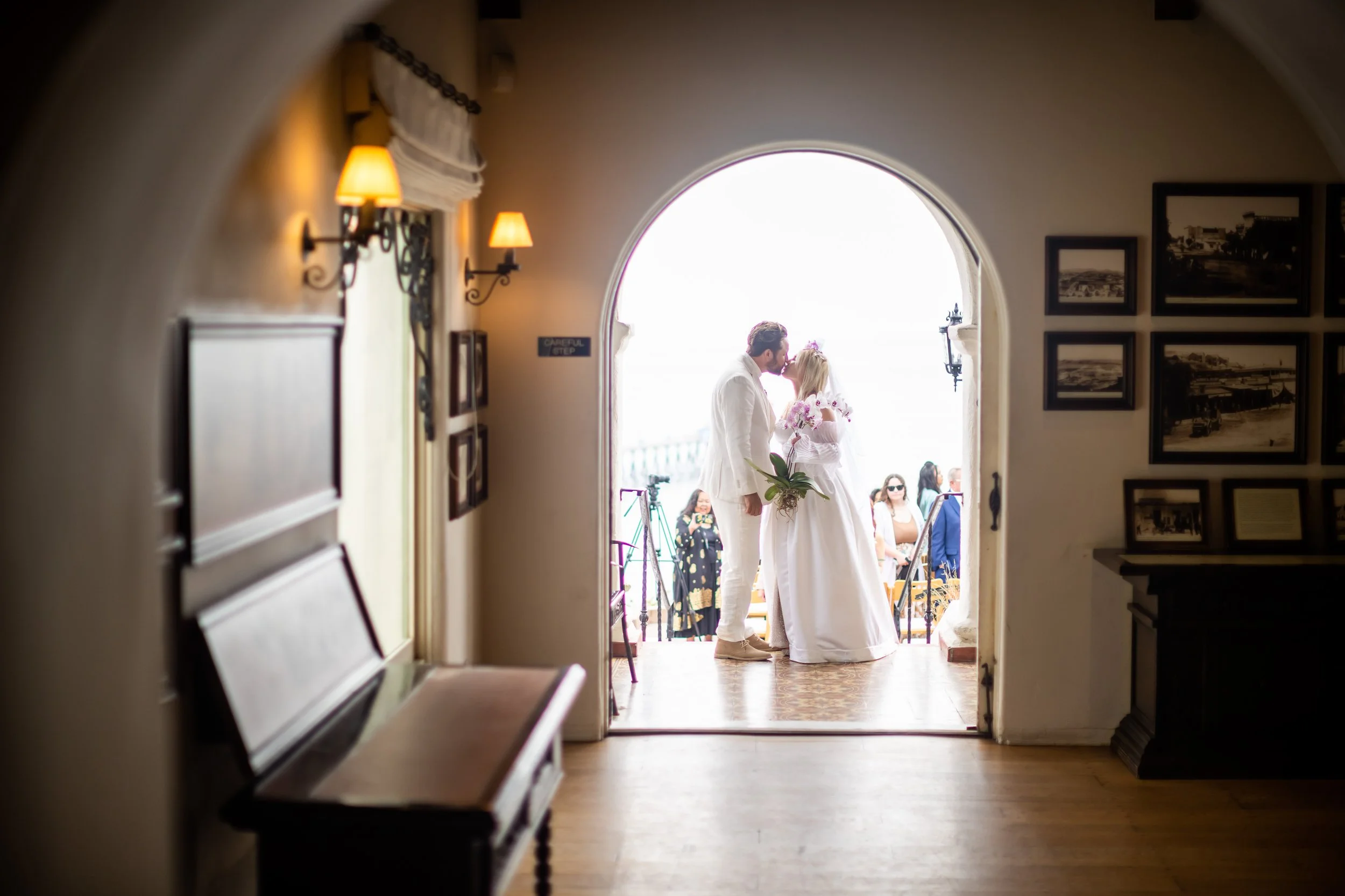 Orange County wedding couple that got married at Casa Romantica 