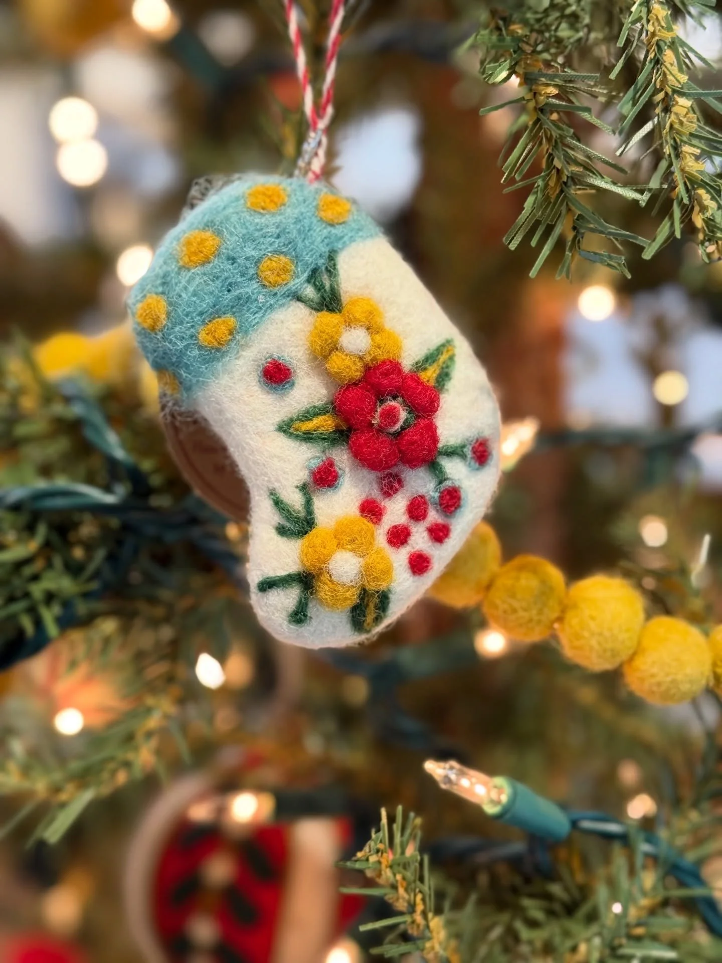 12 Days Of Christmas- December 3rd- 12% Off Ornaments 

#foragesistersfloraldesign #quincywa #12daysofchristmas🎄 #ornaments #shopsmall