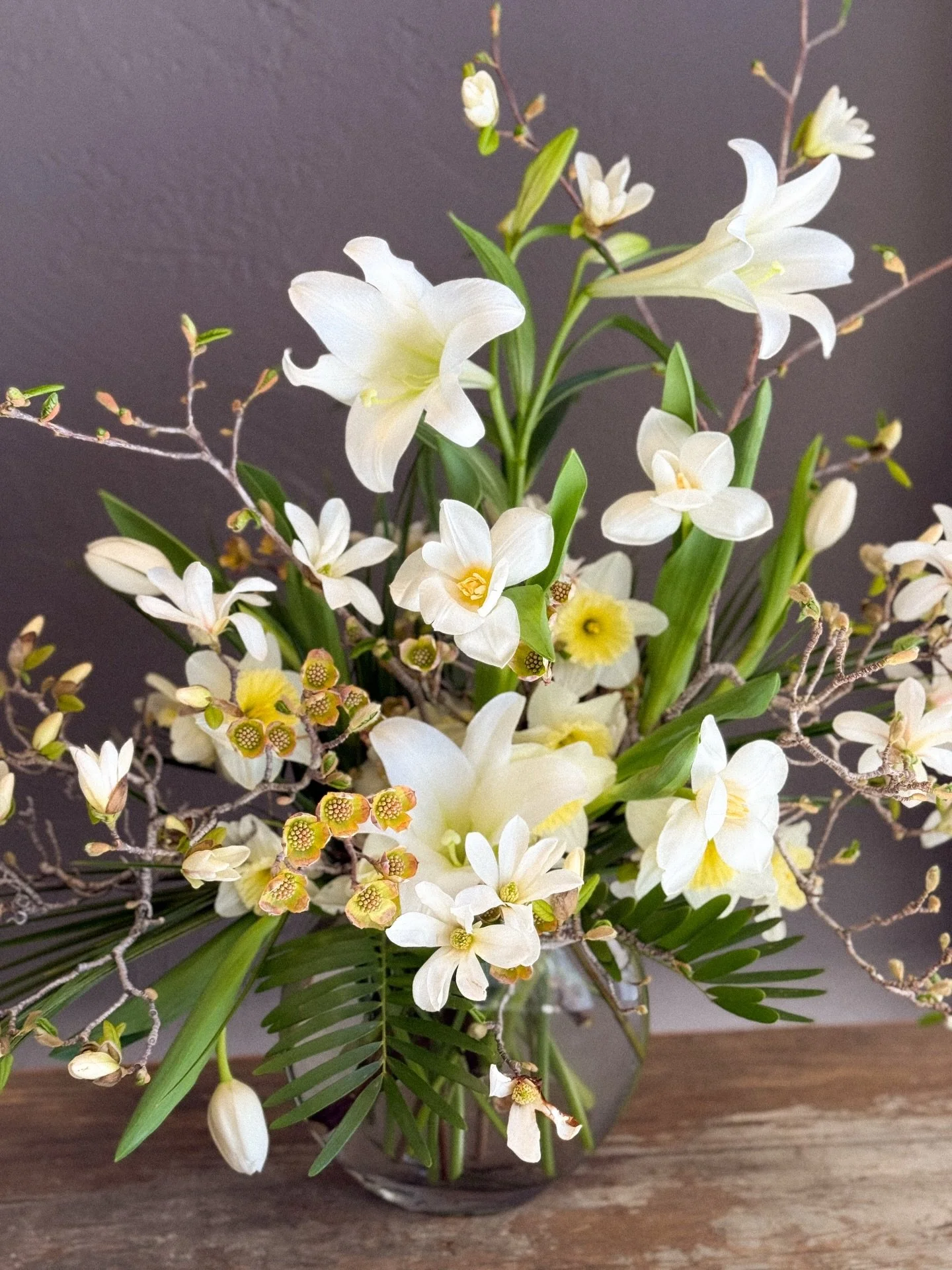 Happy Easter from the Forage Sisters 🤍
A season of renewal, soft blooms, and gathering around the table&mdash;
we&rsquo;re grateful to be part of the moments that matter most! 

#foragesisters #happyeaster #springflowers #gardenstyleflorals #pnwflor
