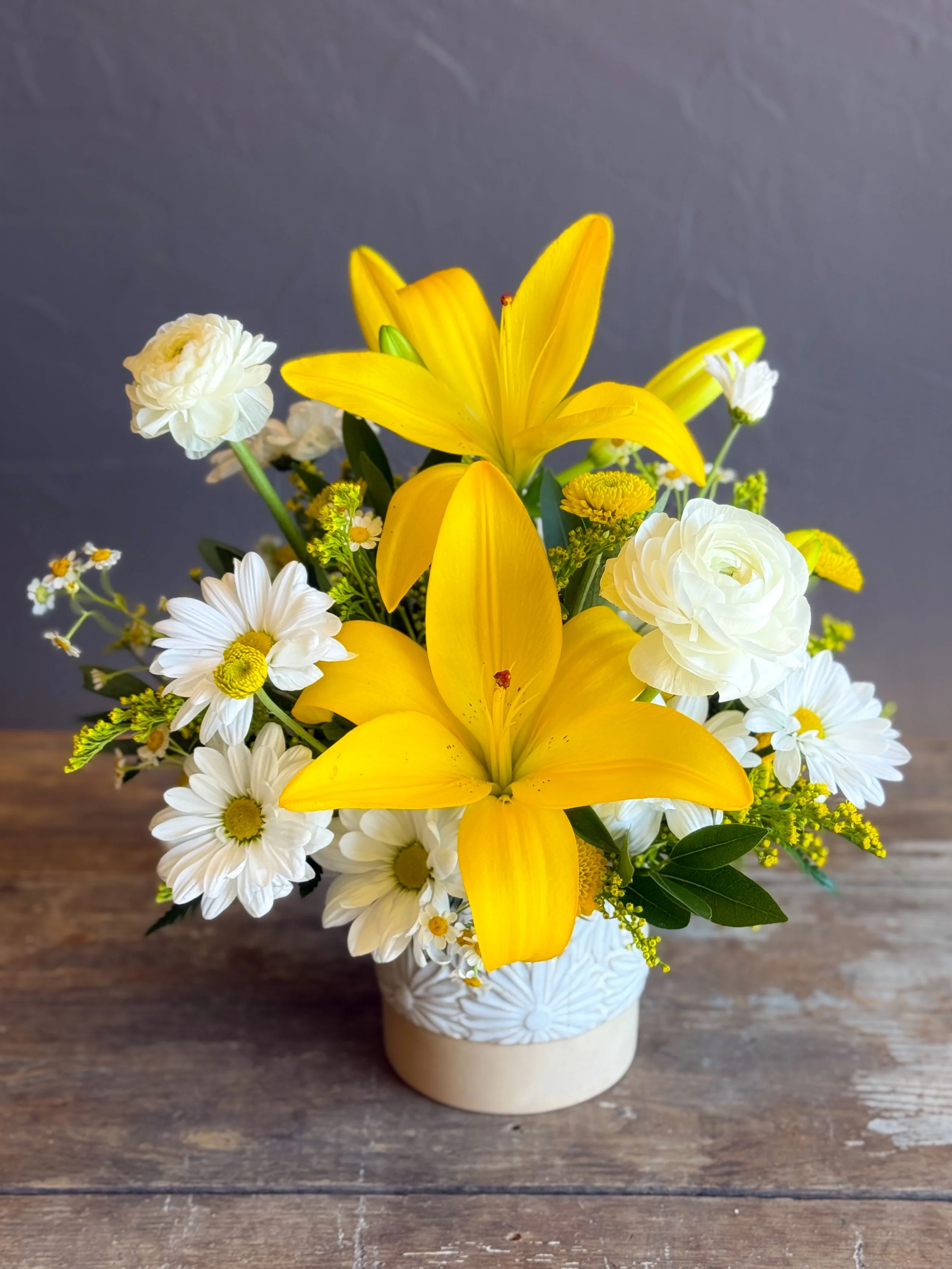 Golden Daisy Daydream