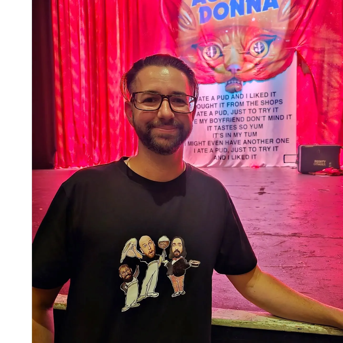 I flew to Vancouver to see @theauntydonnagallery at the @voguetheatre in front row centre seats! 
I designed a shirt for the event to celebrate seeing one of the best comedy groups alive as well!
I laughed so hard that I couldn't breathe and loved