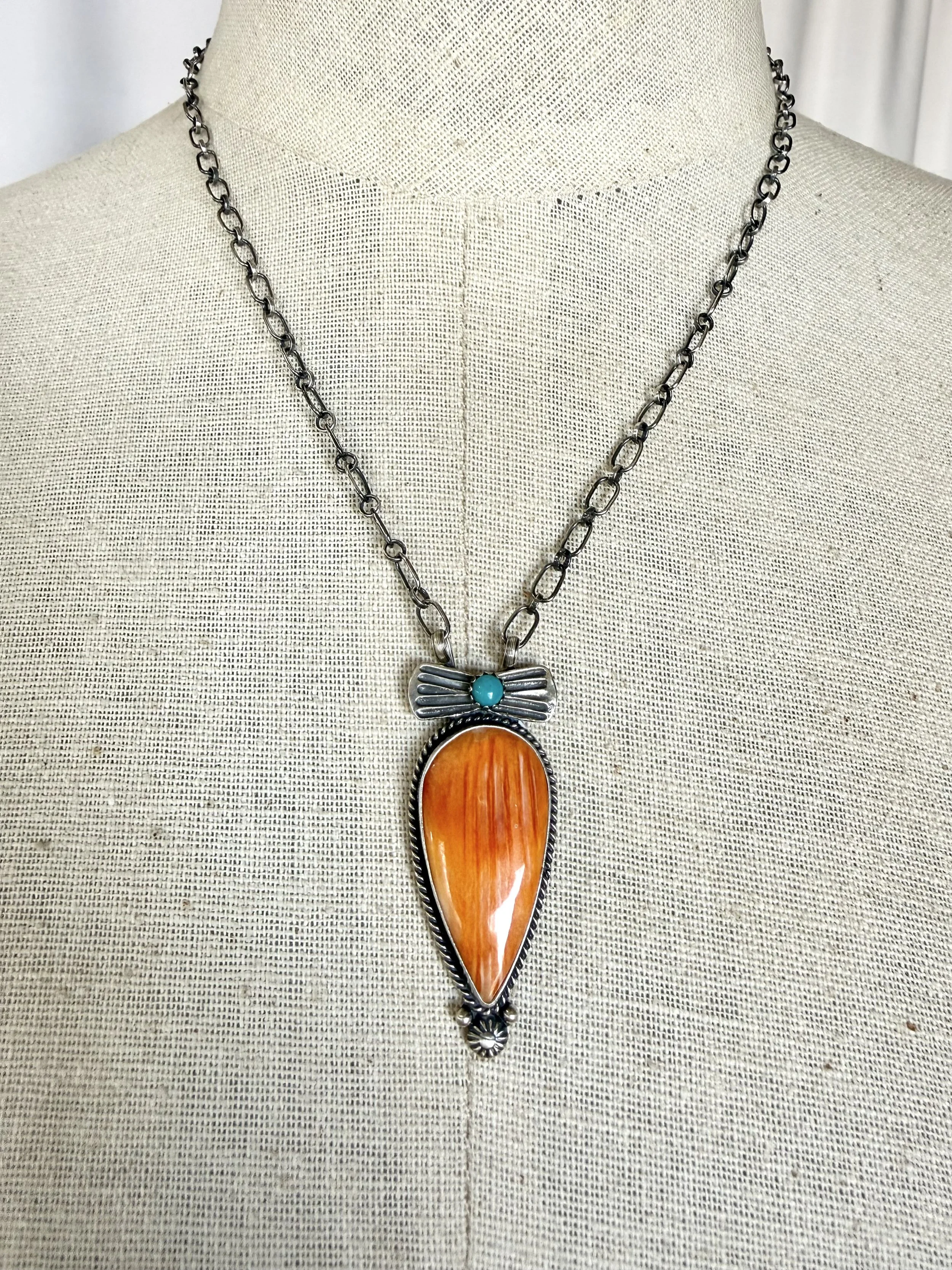 Spiny Oyster Drop Pendant