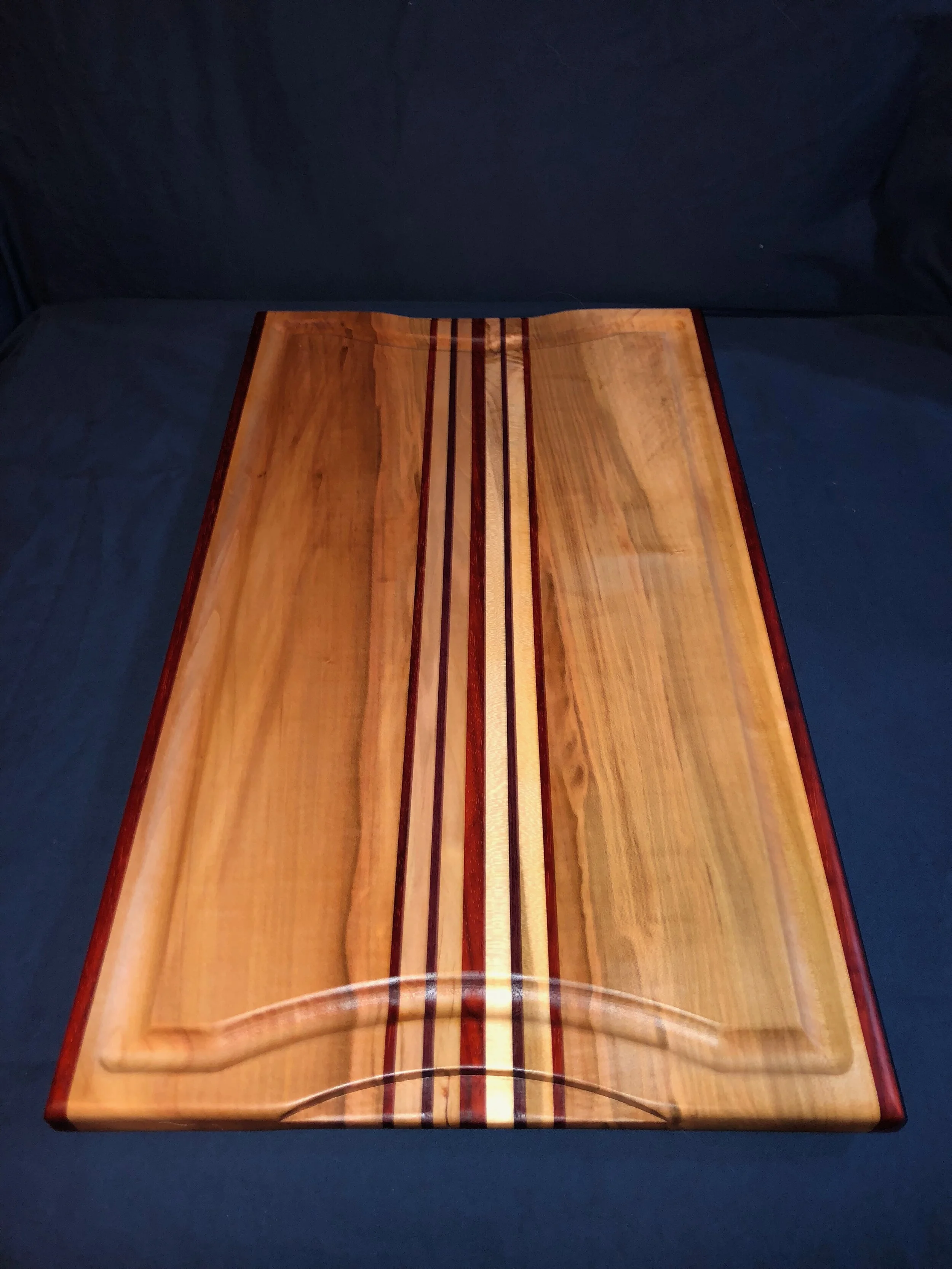 Hey another cutting board. 