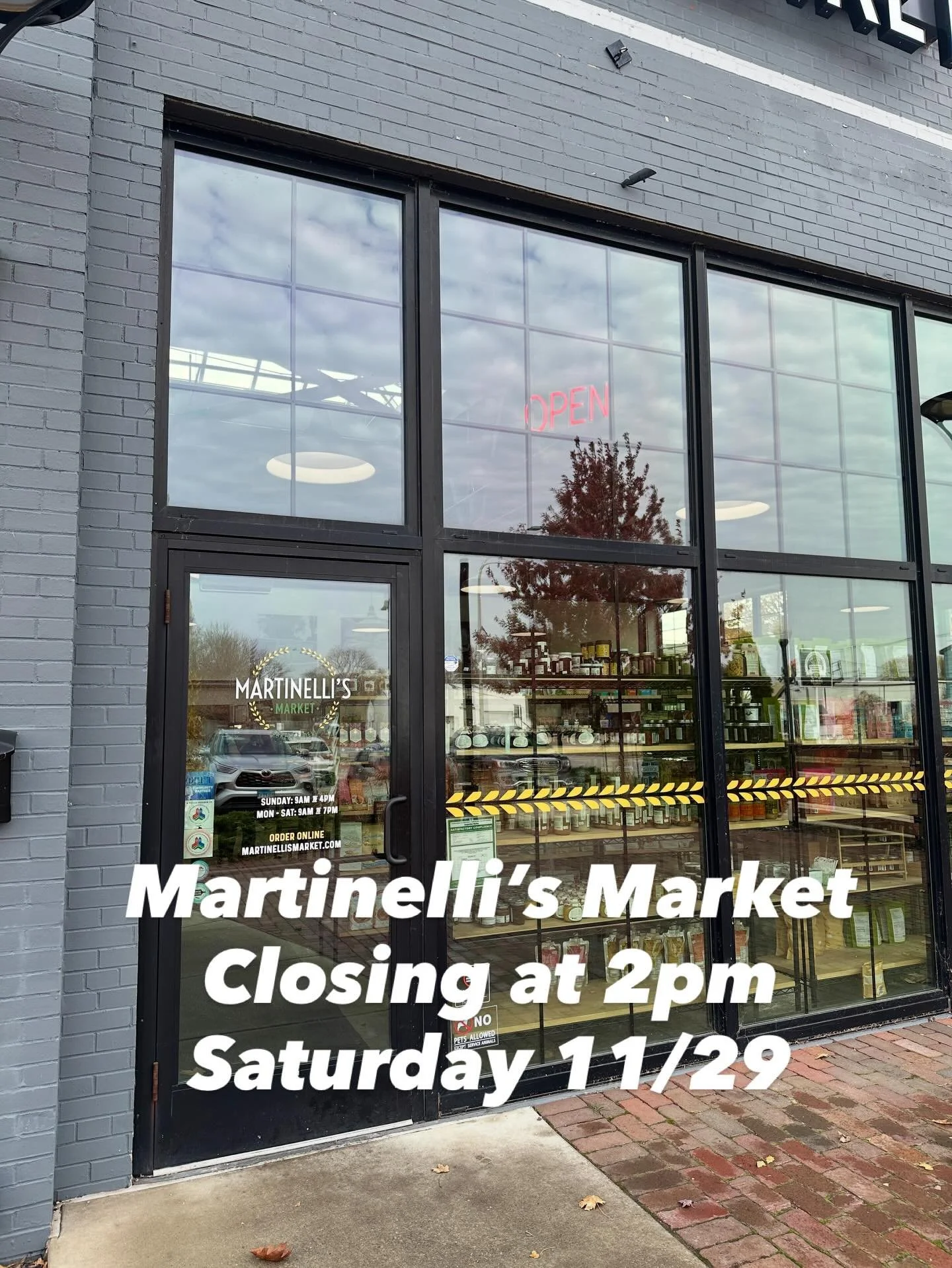 Do you want to build a snowman? ⛄️

We're closing at 2pm today due to the snow. Enjoy the snowy afternoon - make some snow angels and stay cozy. See you tomorrow at 9am!