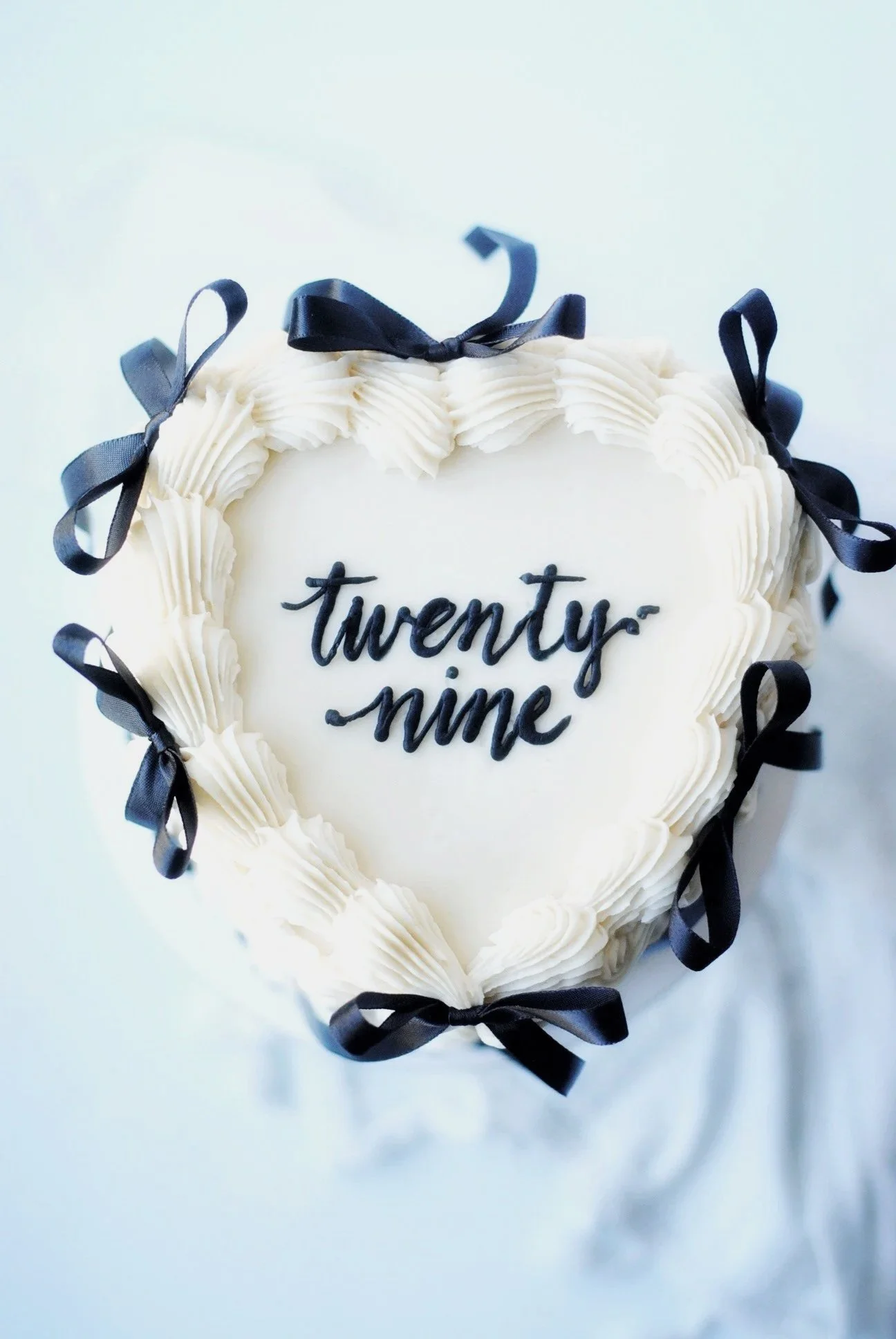 Vintage+twenty+nine+heart+cake.jpg