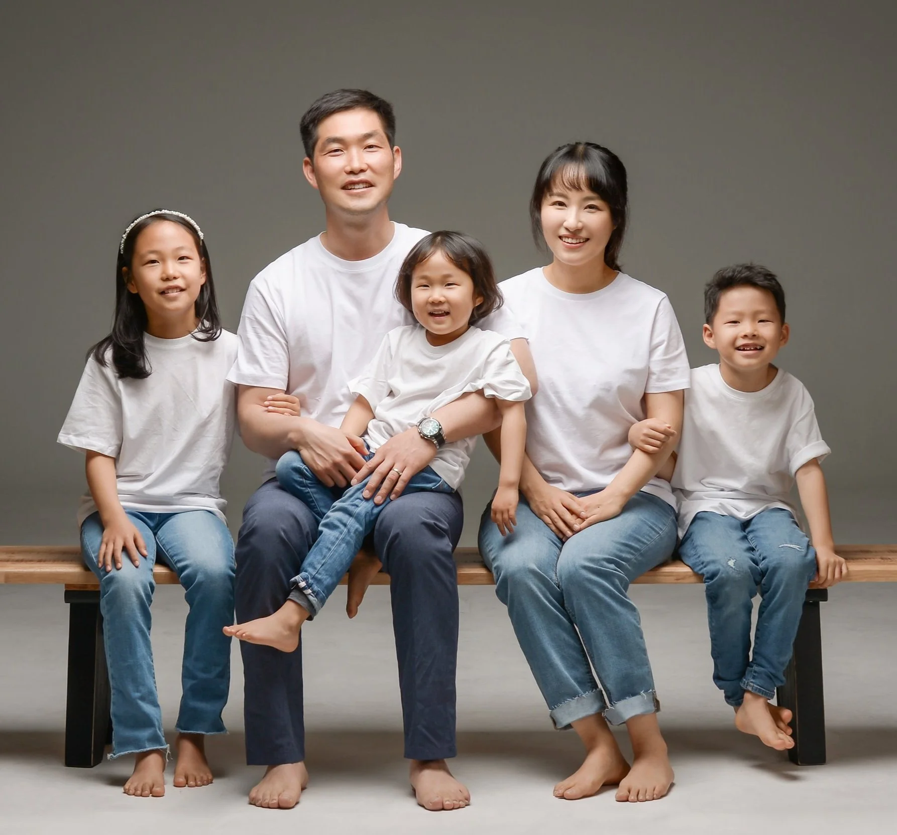 가족사진 - Hyobin Jun.jpg