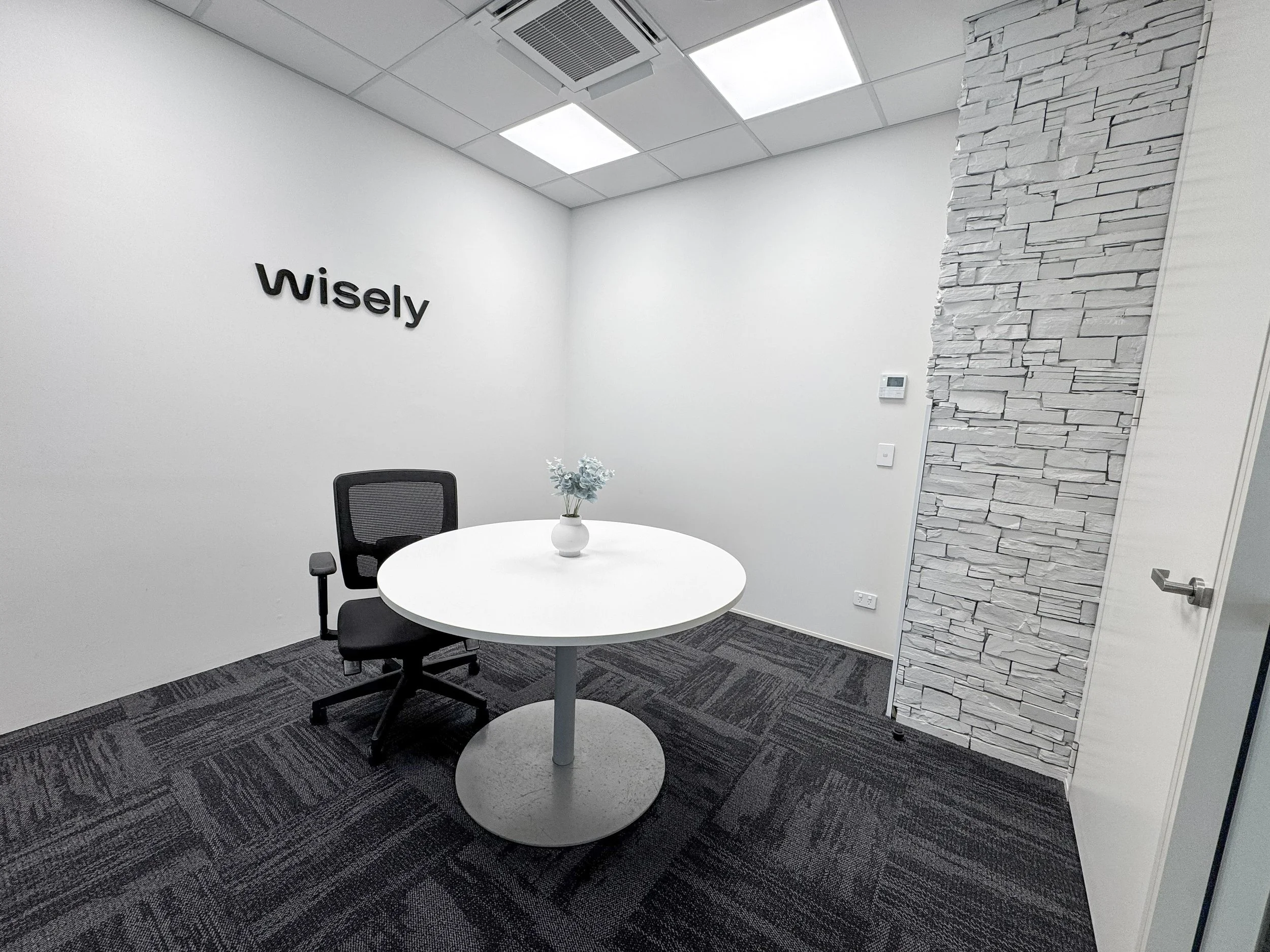 New Small Meeting Room