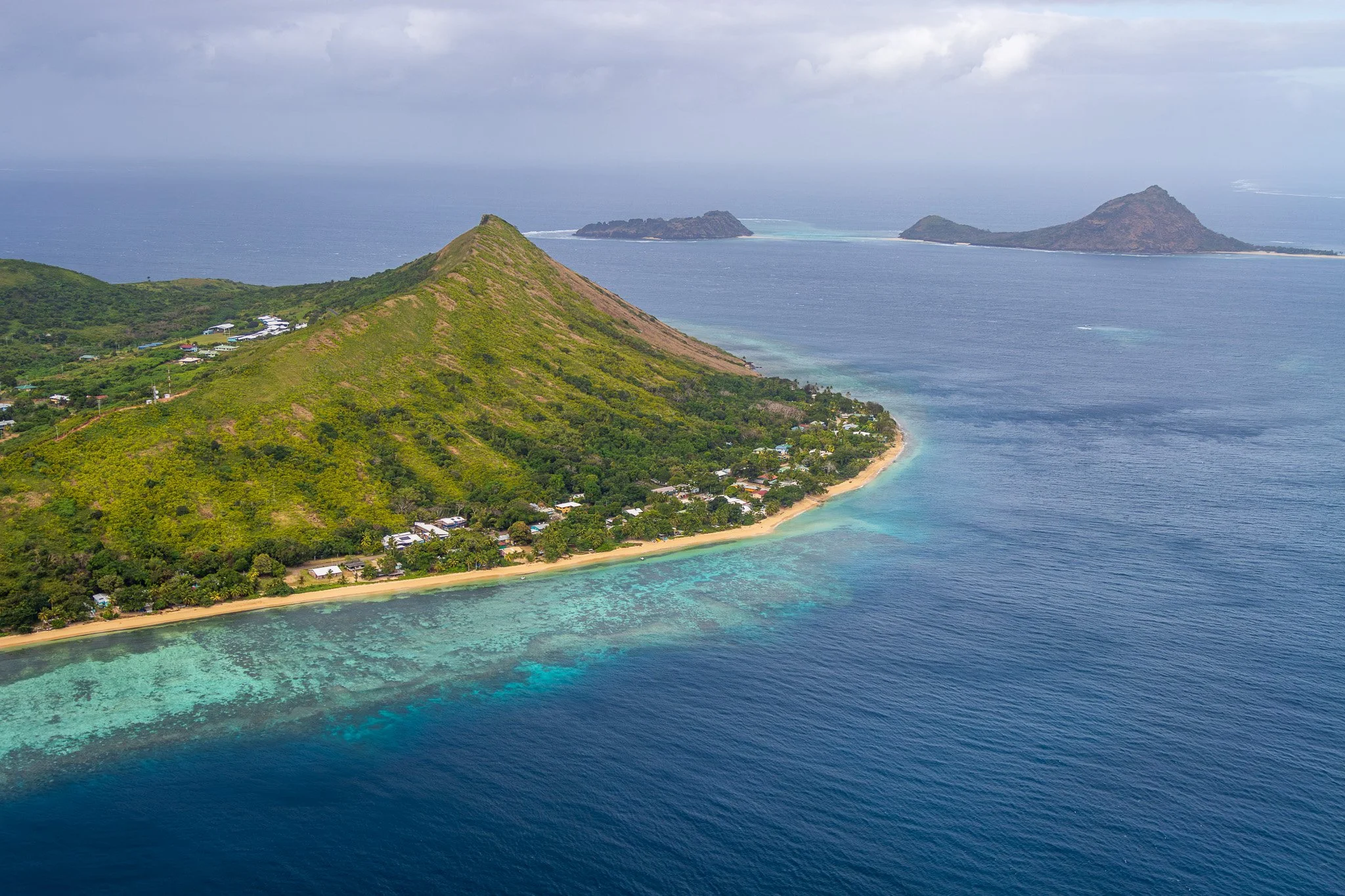 Murray (Mer) Island with Waua Islet (left) and Dowar (right) in the background