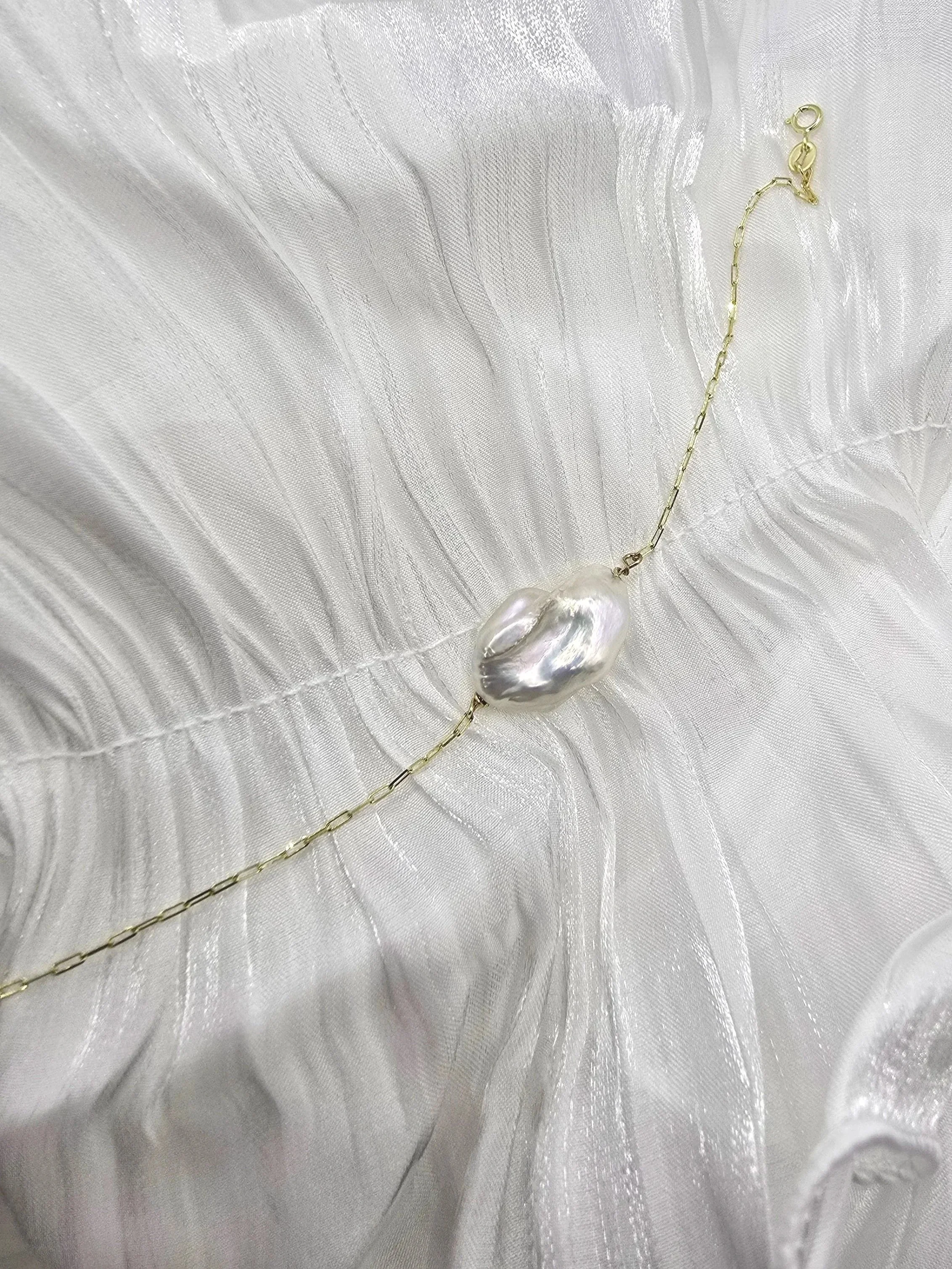 9ct Yellow Gold Freshwater Keshi Pearl Bracelet