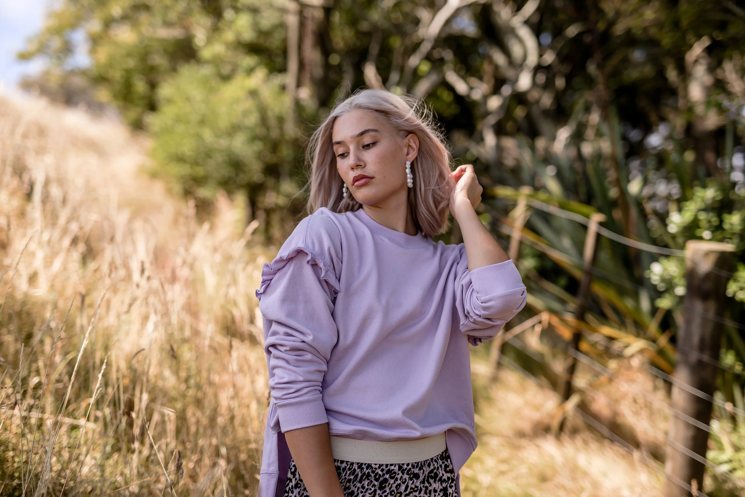 LEXI RUFFLE SWEATER - LILAC FOG 
