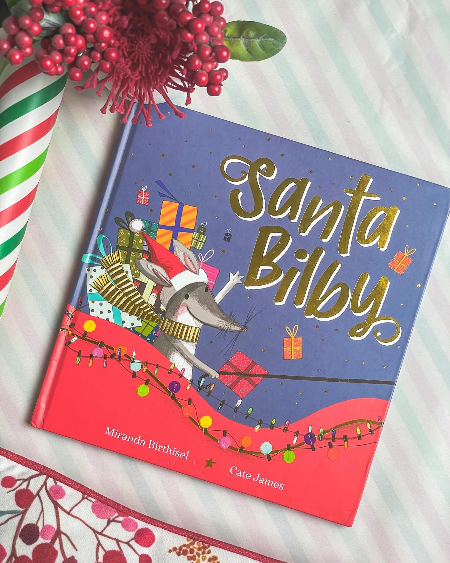 🎄Are you counting down to Christmas yet?

Thank you to @mirandabirthisel_author for providing me with a copy of this fabulously festive picture book, #SantaBilby has got me in the Christmas spirit!✨
&nbsp;
When Santa gets all tangled in tinsel and c