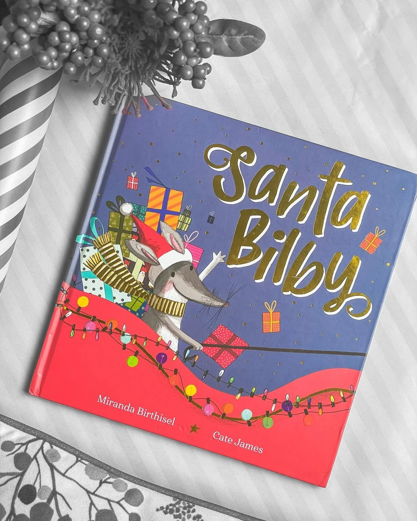 🎁It&rsquo;s Q&amp;A time!🎁

@mirandabirthisel_author is the author of #SantaBilby a children&rsquo;s book about the cutest bilby who is eager to save Christmas 🎄 it&rsquo;s the perfect book to read with your little ones!

We talked about how mothe