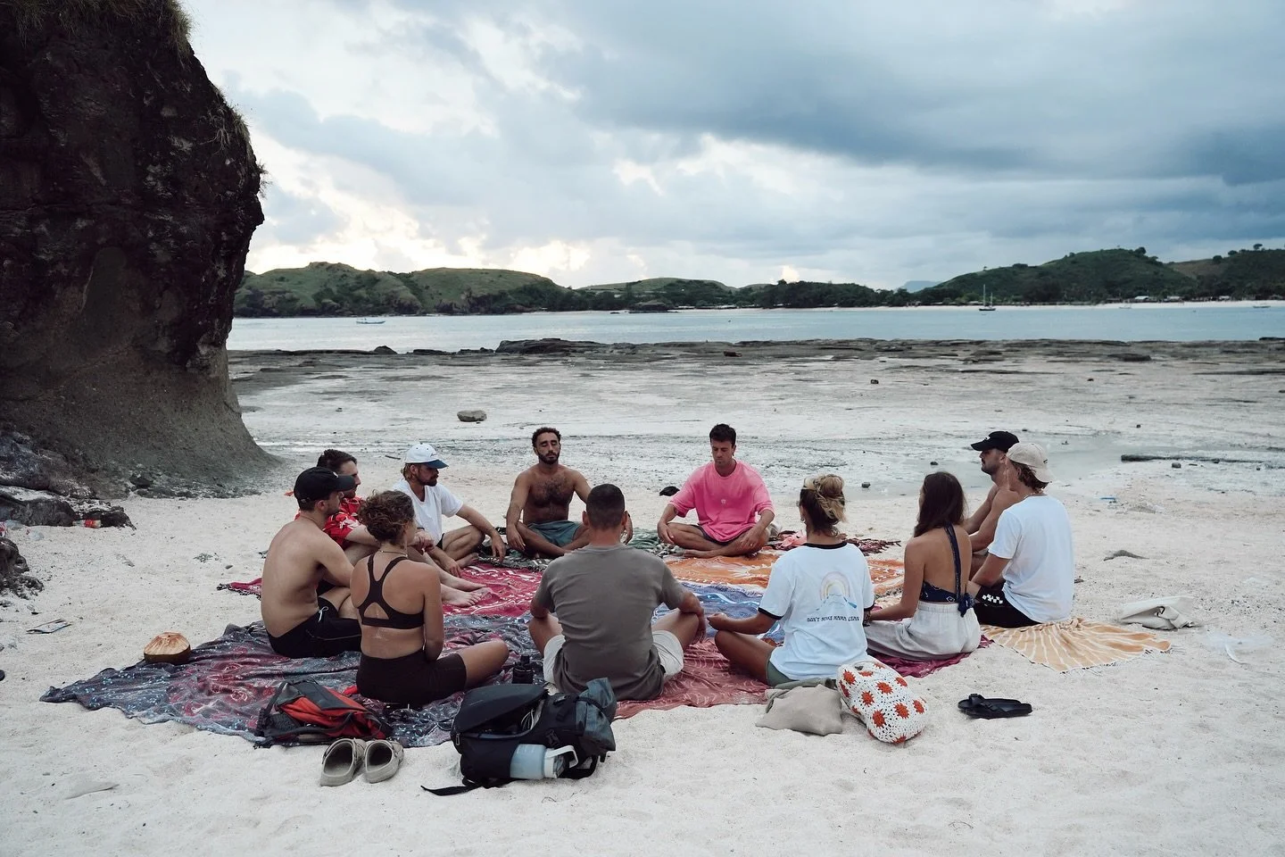 &lsquo;&rsquo;The mind is like a wave on the ocean: You can either be tossed by the wave or dive beneath it to the calm.&rdquo;

&ndash; Maharishi Mahesh Yogi

Last week in Lombok, we dove deep. 

🌊 

Not only into the ocean - but into the Self.

On
