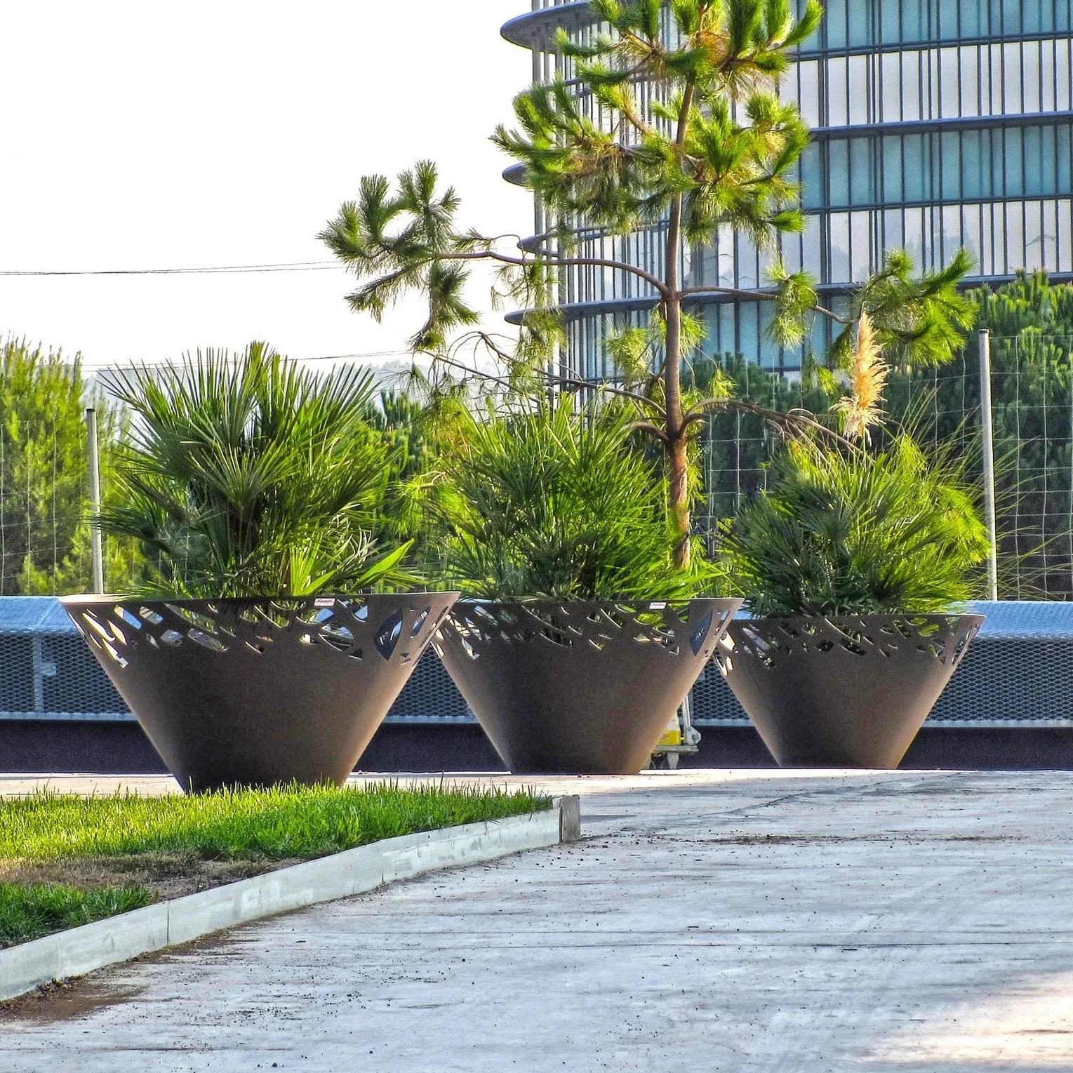 Urban furniture for Iguzzini headquarters, Barcelona