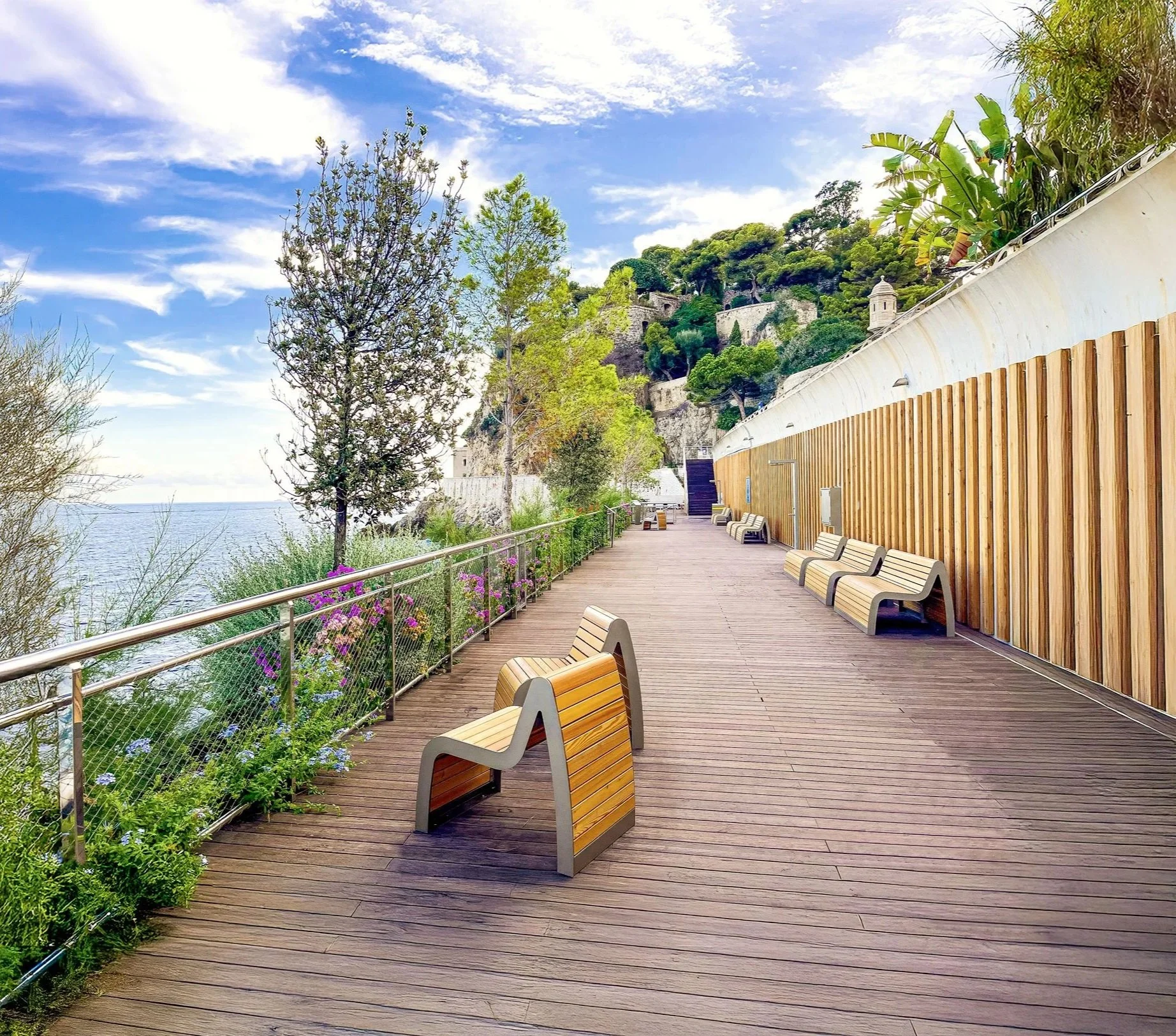Urban furniture in Monte-Carlo
