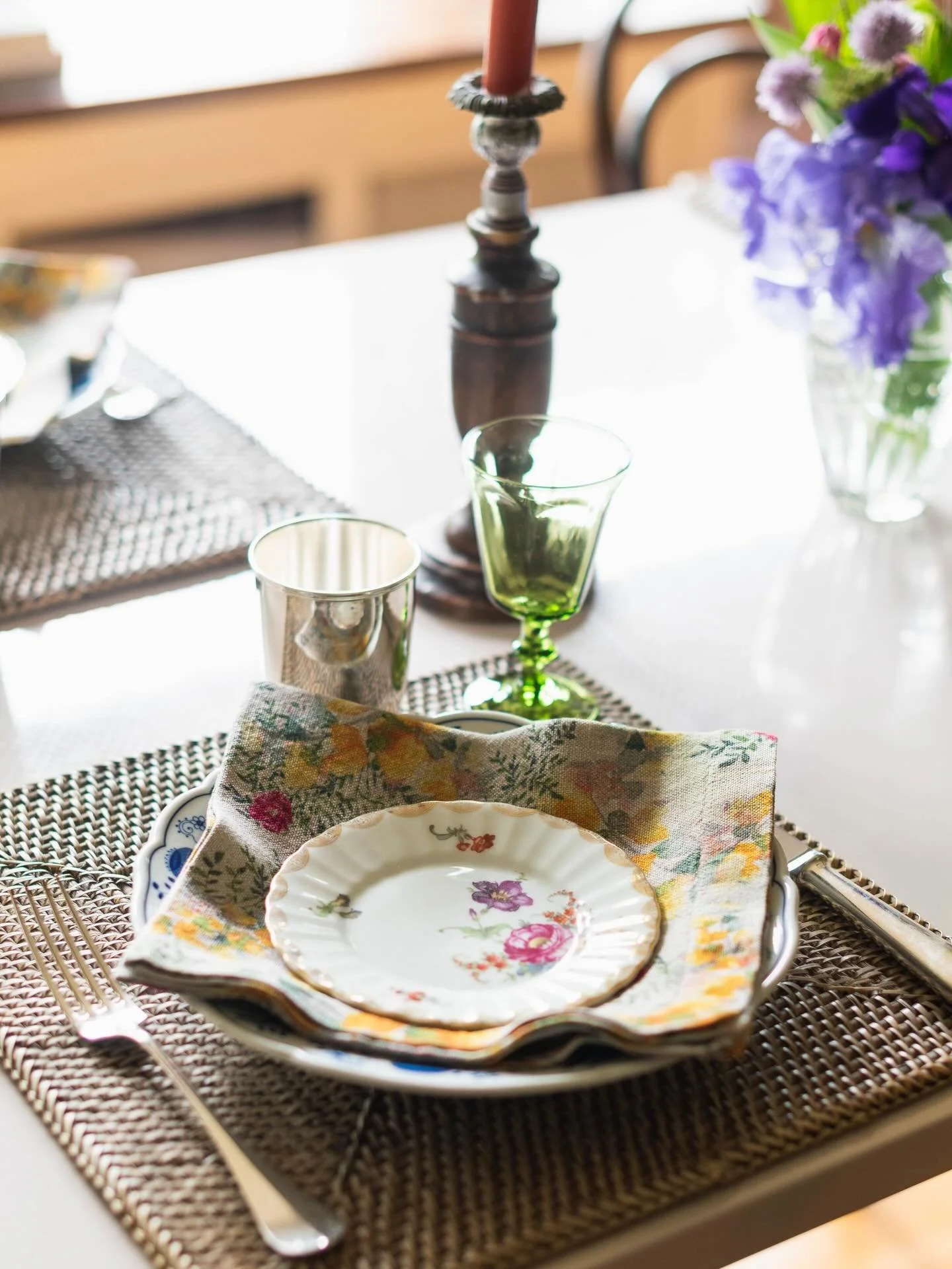 West Park just feels like that first warm Sunday of Spring. 

With Daylight Savings today, we&rsquo;re looking forward to florals blooming, pastel palettes, and brighter days ahead.