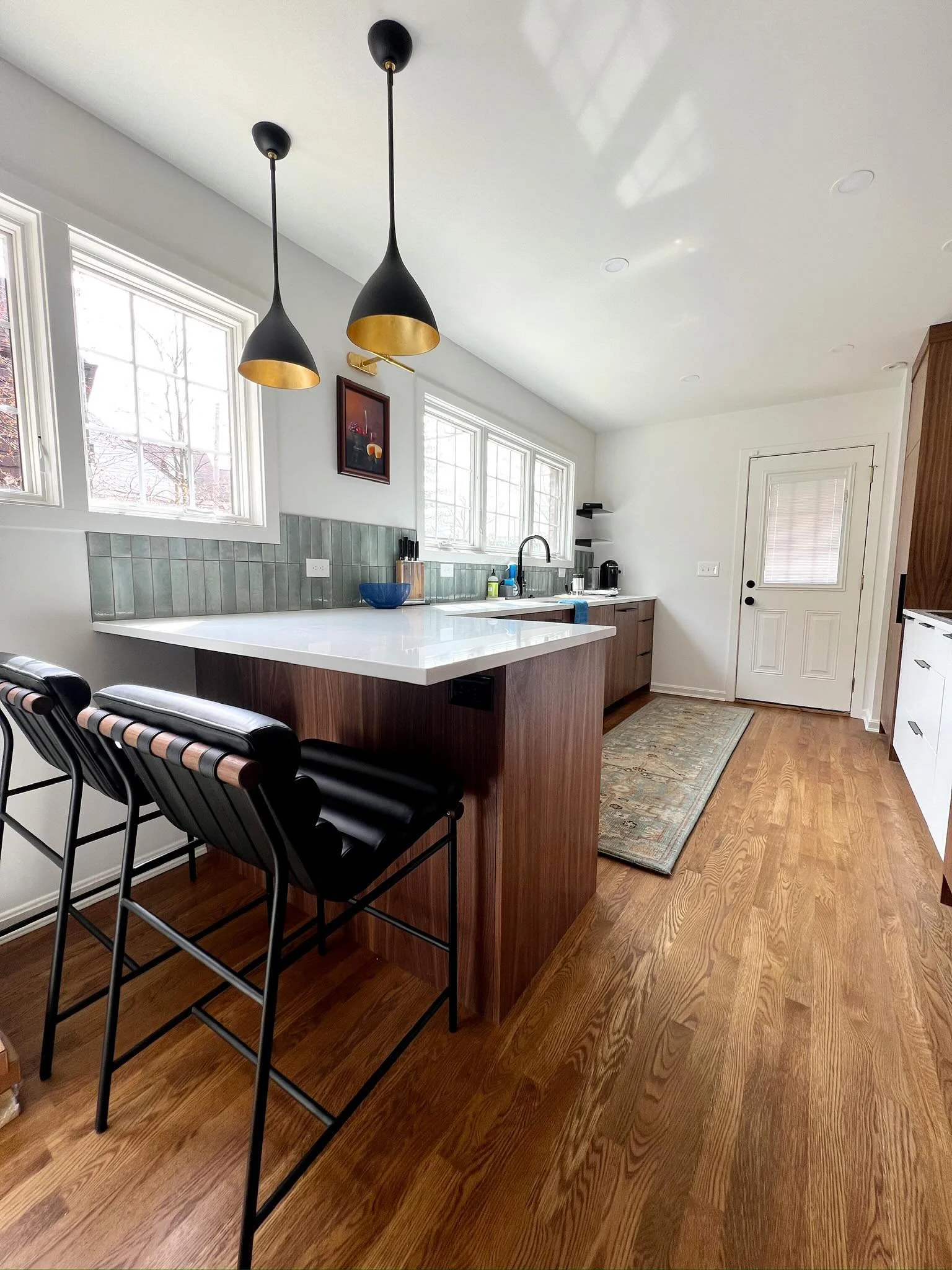 We&rsquo;ve posted Elsemere by @dawncookdesign , but have never revealed the BEFORE! 

The magic of Dawn&rsquo;s design lies in her ability to transform a space while still being intentional. These before and after photos are truly feel like a breath