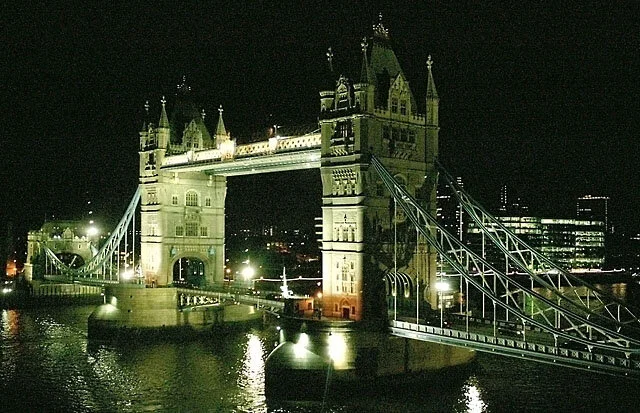 tower_bridgever1.jpg