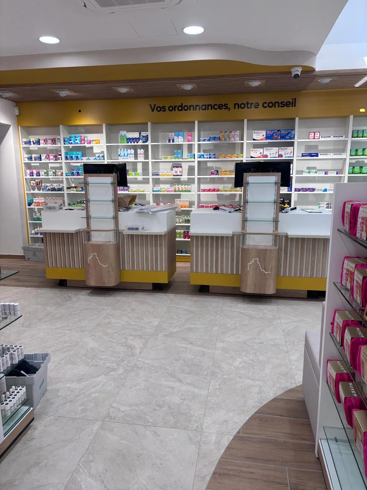 Pharmacie / Rochemaure (07400)