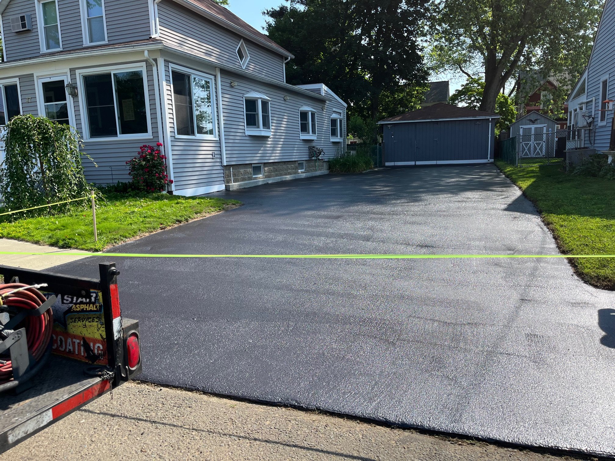 Boosting Curb Appeal with Beautiful Asphalt Finishes