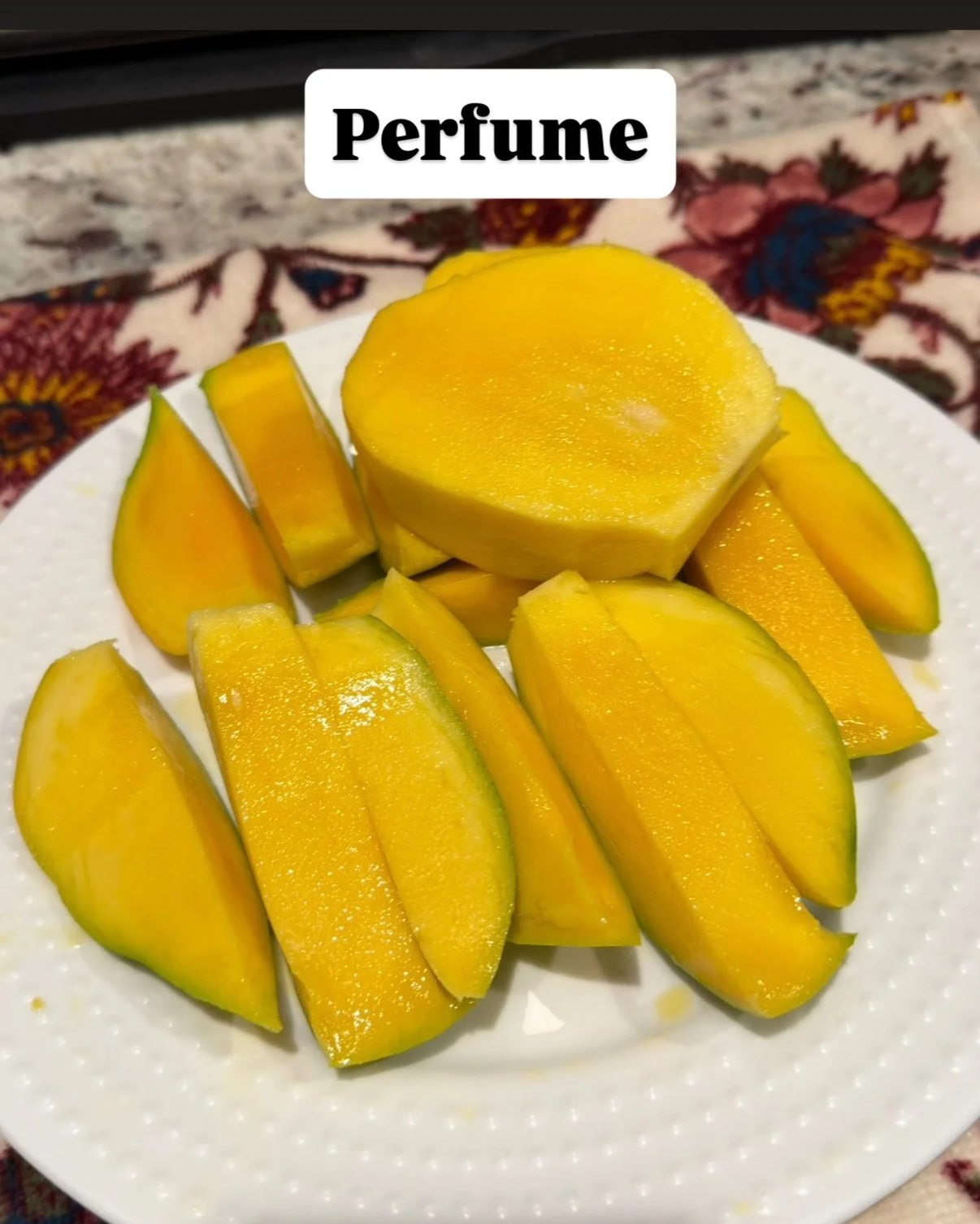perfume+mango+jbg+website.png