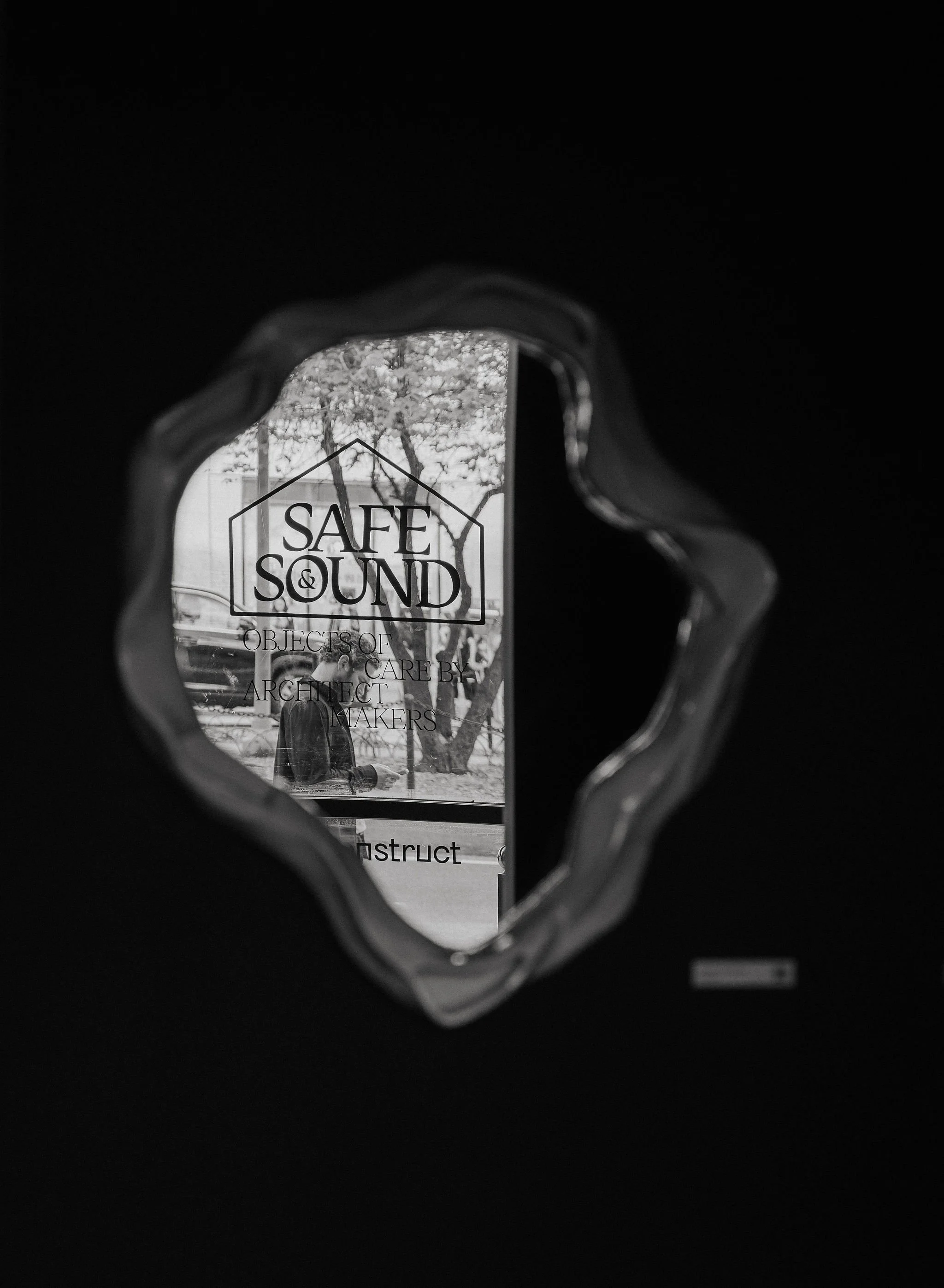 06.1_Slow Construct_Safe and Sound_Photo by Pieter Melotte.jpg