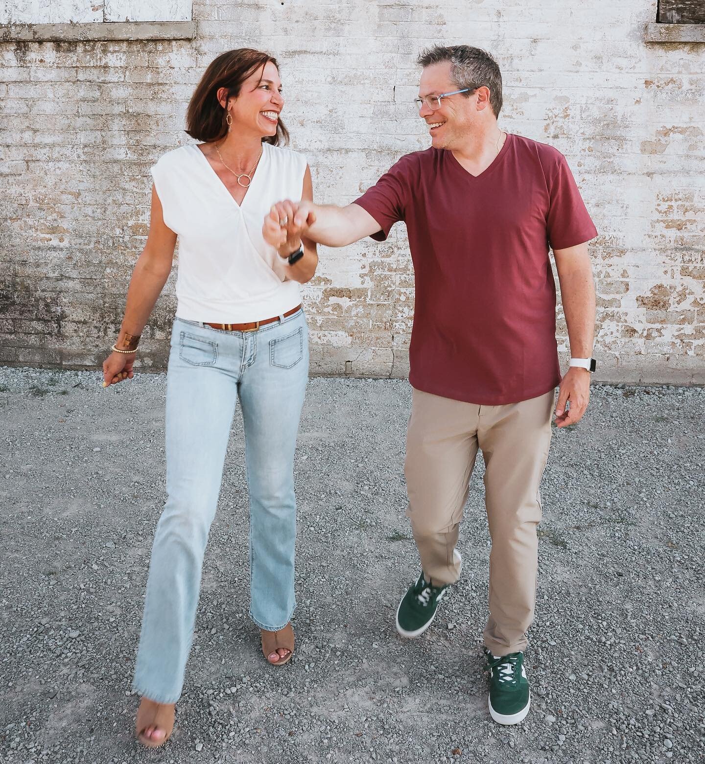 When I photograph families, I always capture mom and dad together. I think it&rsquo;s super important to document and celebrate their anniversary. 
❤️📷
&bull;
&bull;
&bull;
#Childrenofinstagram#enchantedchildhood#illuminatechildhood#thehonestlens#ce