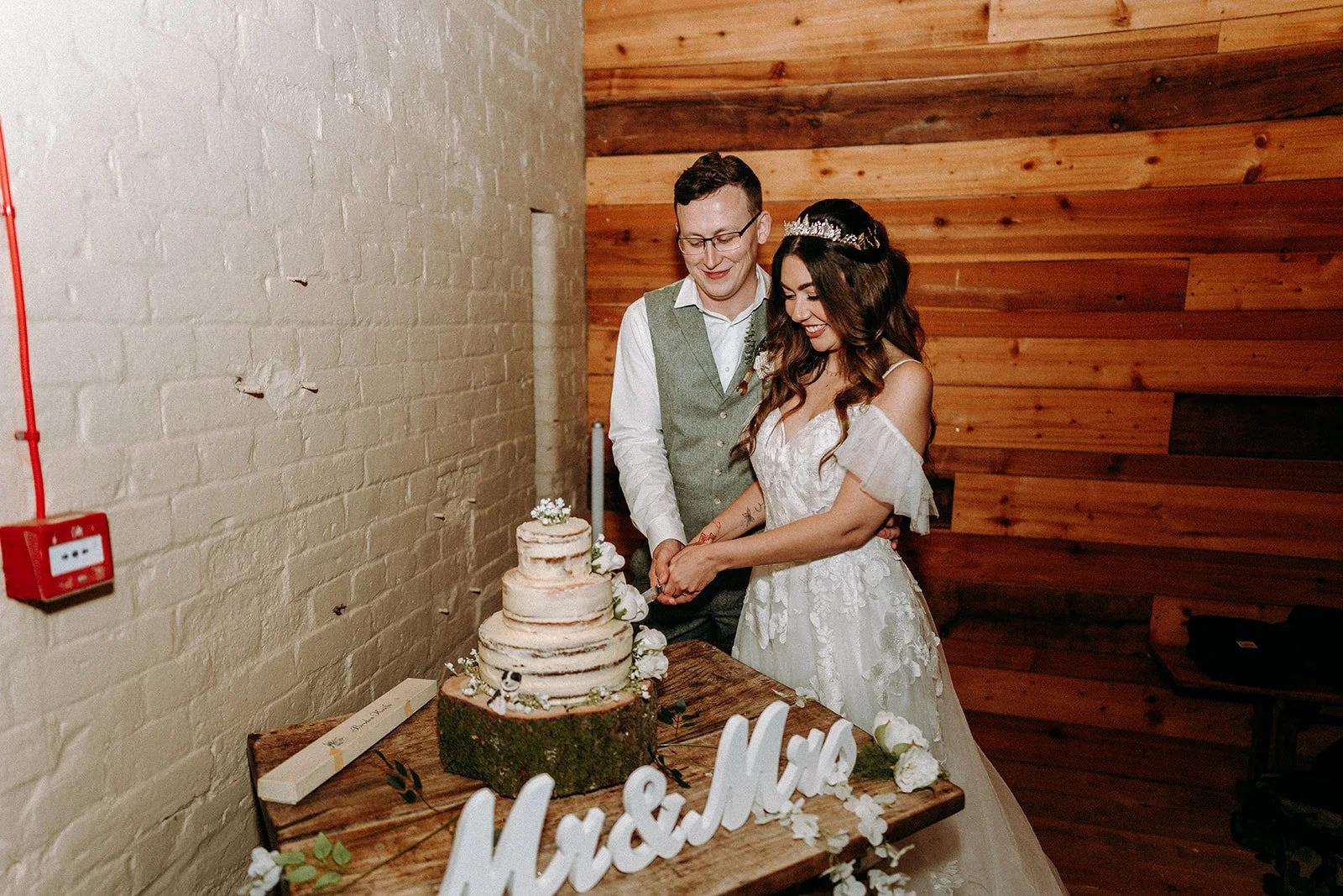 Jess & George_FirstLook-56.jpg