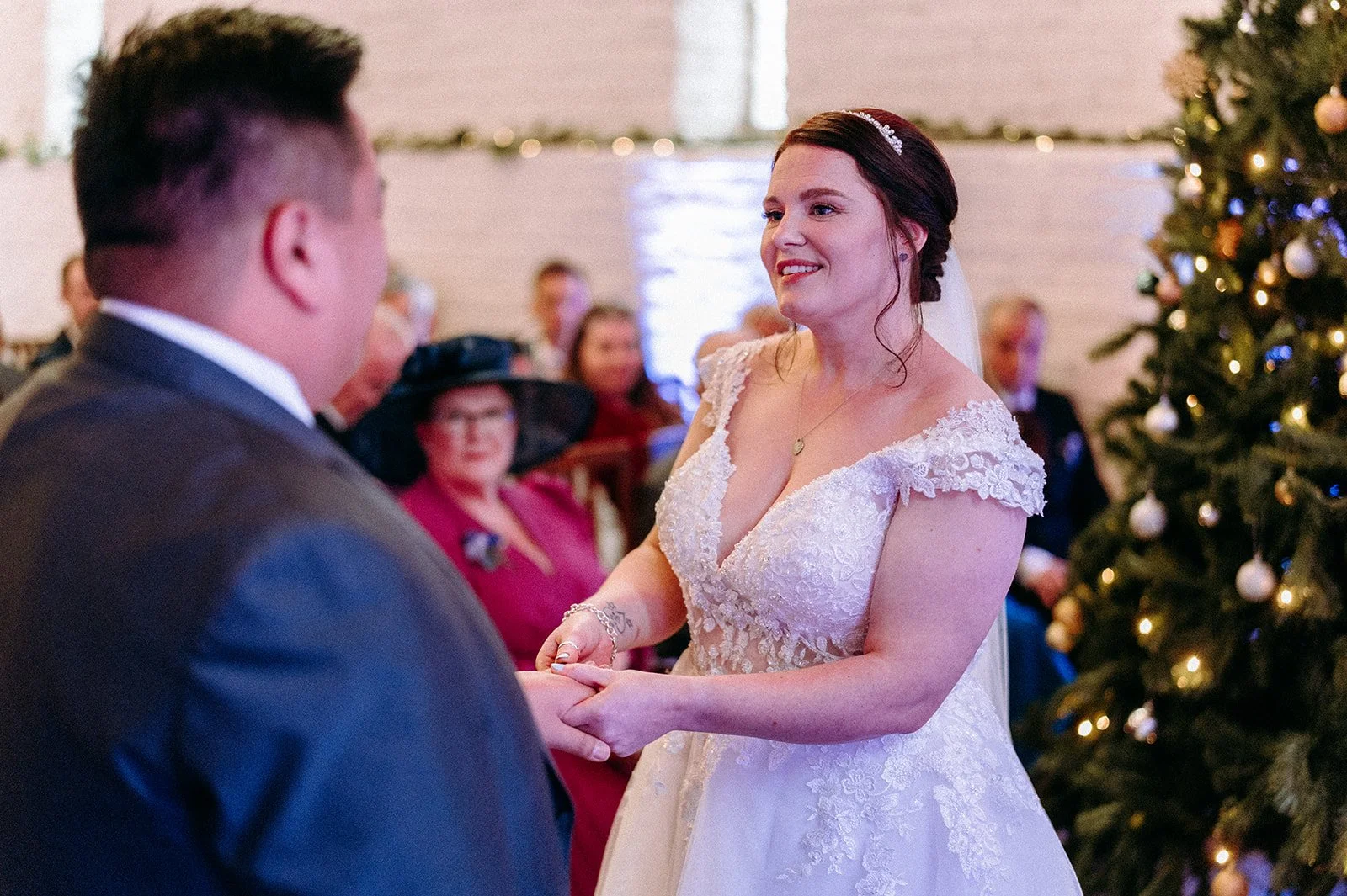 Joanne & Andrew_Preview-20.jpg
