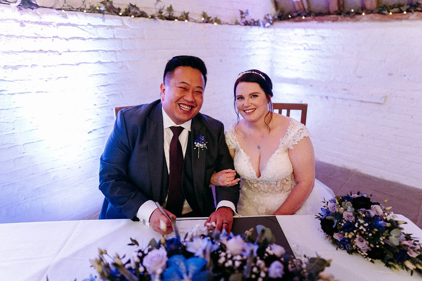 Joanne & Andrew_Preview-23.jpg
