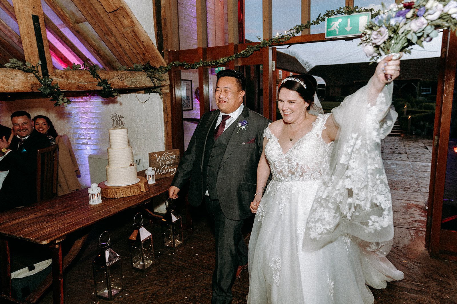 Joanne & Andrew_Preview-31.jpg
