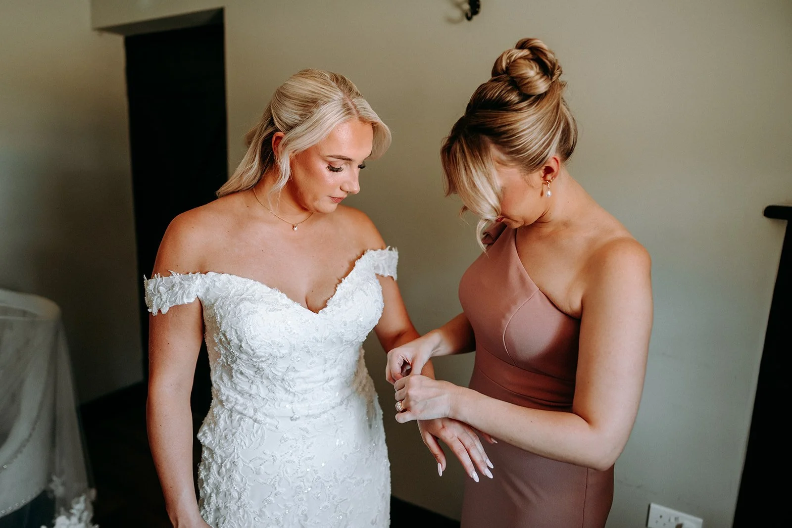 Becca & Max - First Look-38.jpg