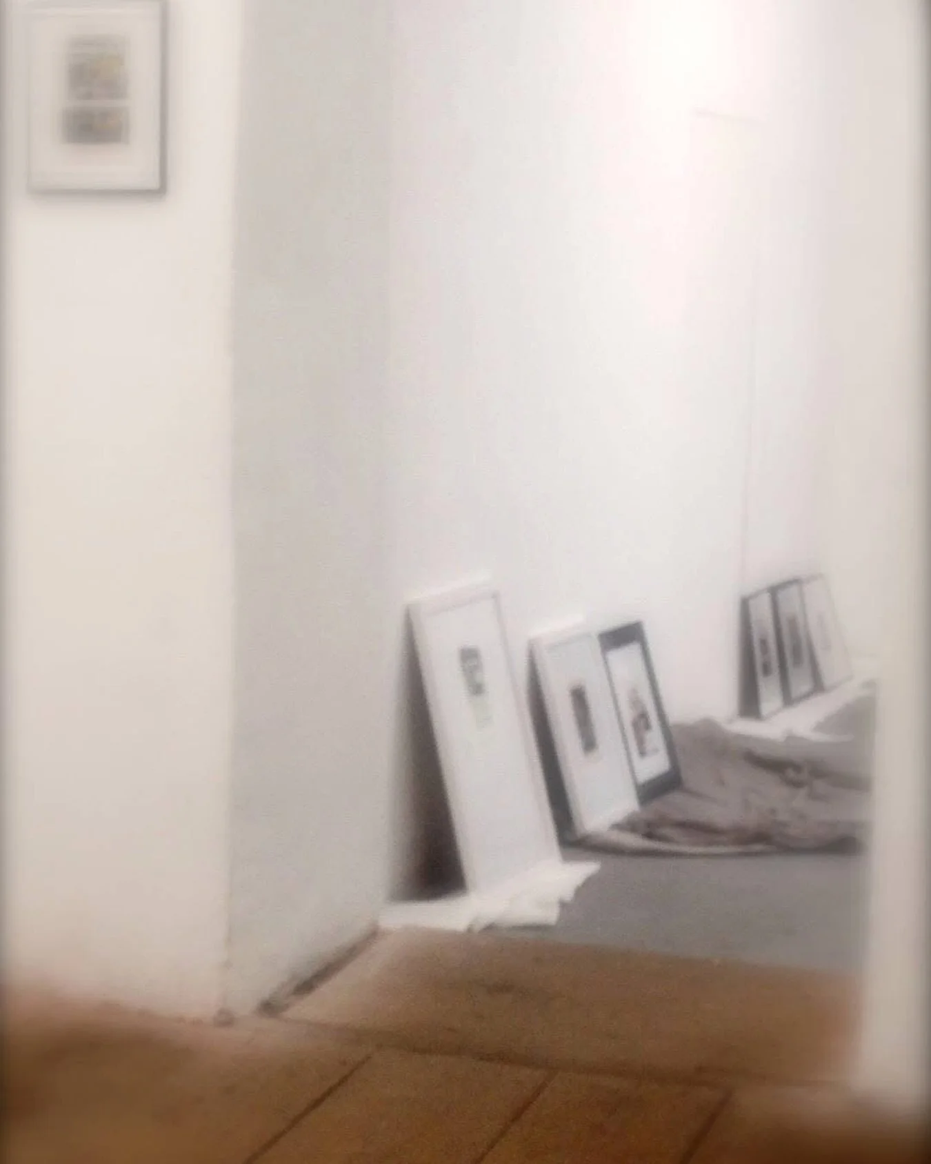 A blurry glimpse of an exhibition in the making&mdash;a moment of transition, just before everything falls into place. Ten years ago, I developed my first exhibition concept for &bdquo;walden&ldquo; by the artist Werner Jakits, bringing together soun