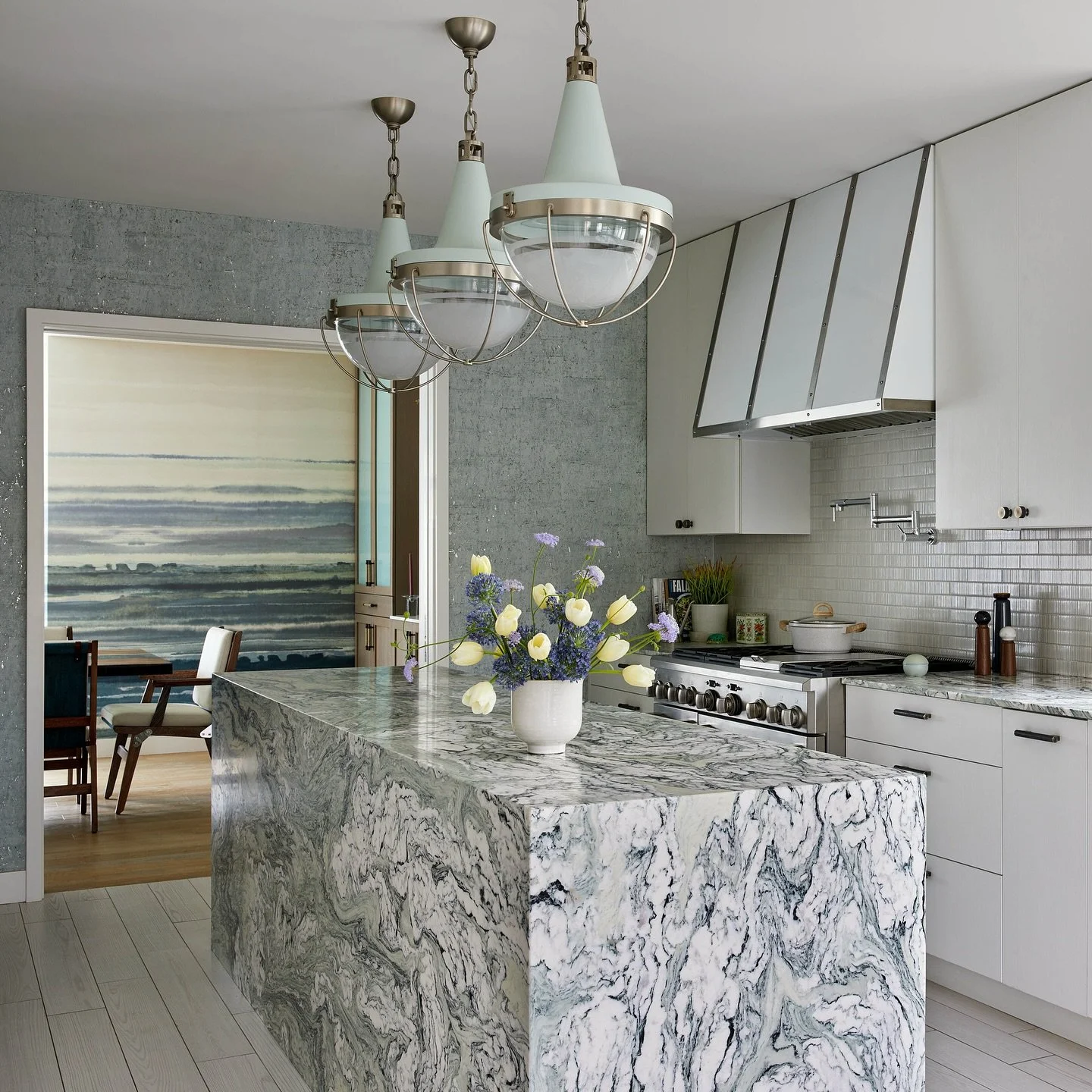 as seen in @cottagesgardens 
design by @jdkinteriors 
photos by @kirstenrfrancis 

This Cipollino marble island from @artistic_tile has a unique green-beige coloring with streaks of white and grey, reminiscent of the foamy, white, swirling ocean wave