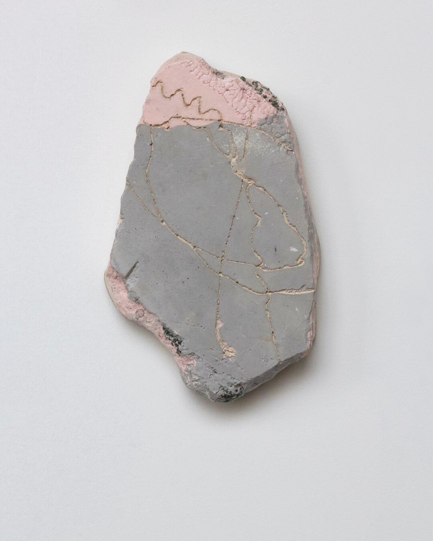 'At Piece'

2018

22cm x 16cm x 3cm

Plaster, MDF, Putty, Astro-Turf Clippings